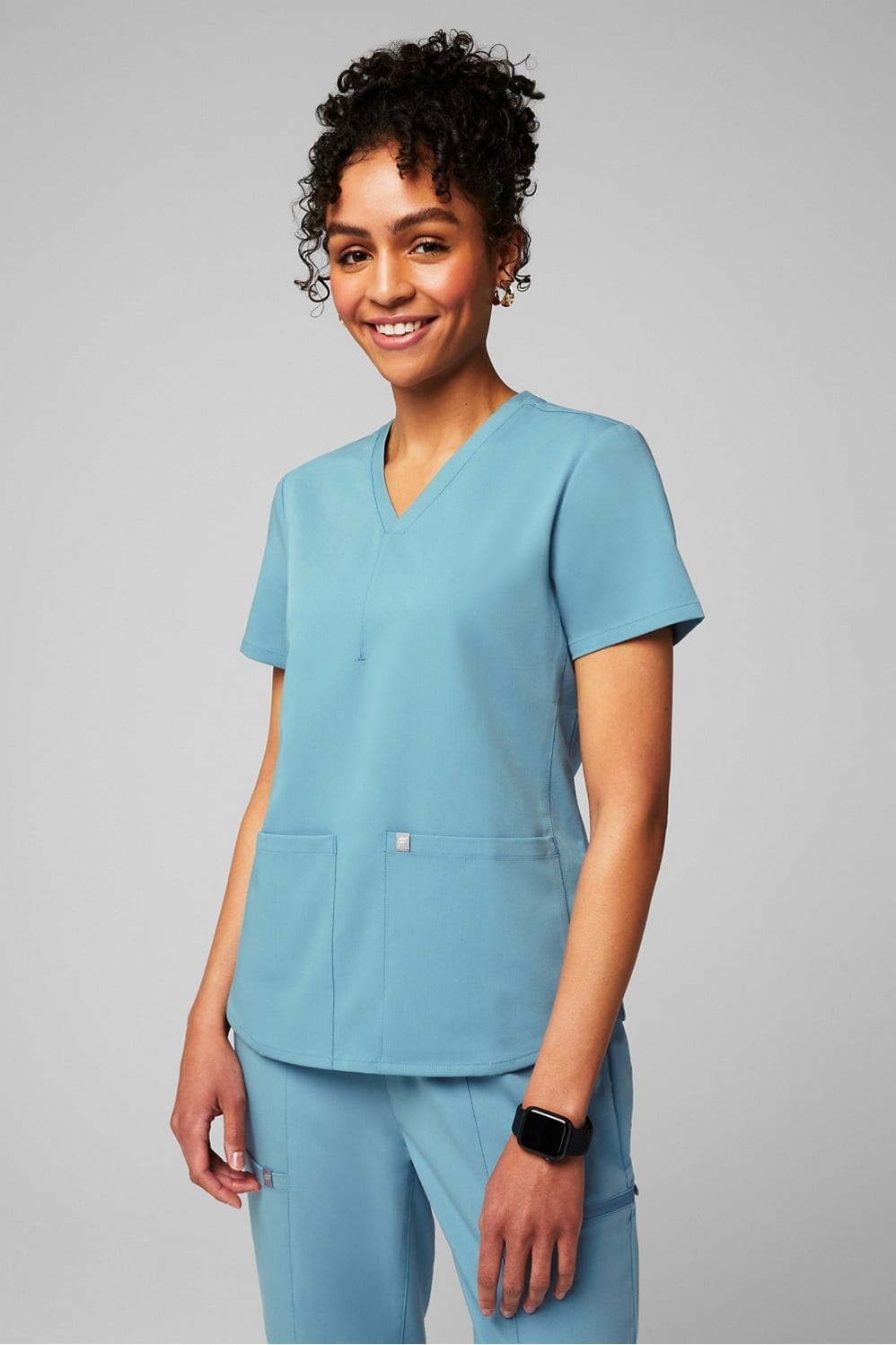 Method 2-Pocket Scrub Top | Fabletics