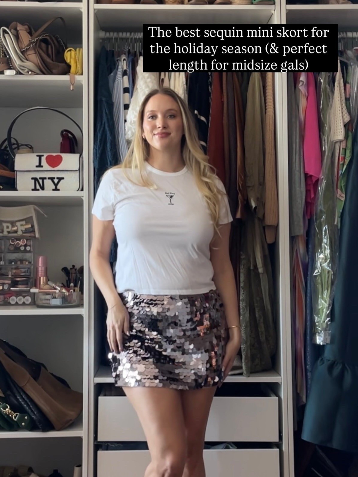 Sequin skort sale alert 

#LTKCyberWeek #LTKHoliday #LTKSaleAlert