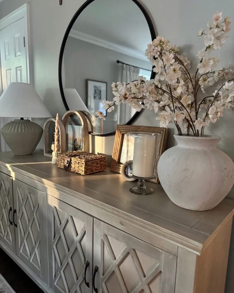 The way I LOVEEEE a good lamp and mini lamp 🤍🫶🏼✨

#LTKdayinmylife #LTKSeasonal #LTKHome