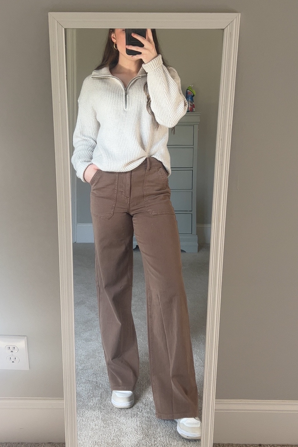 livinggggg for this all neutrals fall outfit😩 wearing an XS in the sweater and a 00short in the pants. SIZE DOWN!!!

#LTKSeasonal #LTKstyletip #LTKHoliday