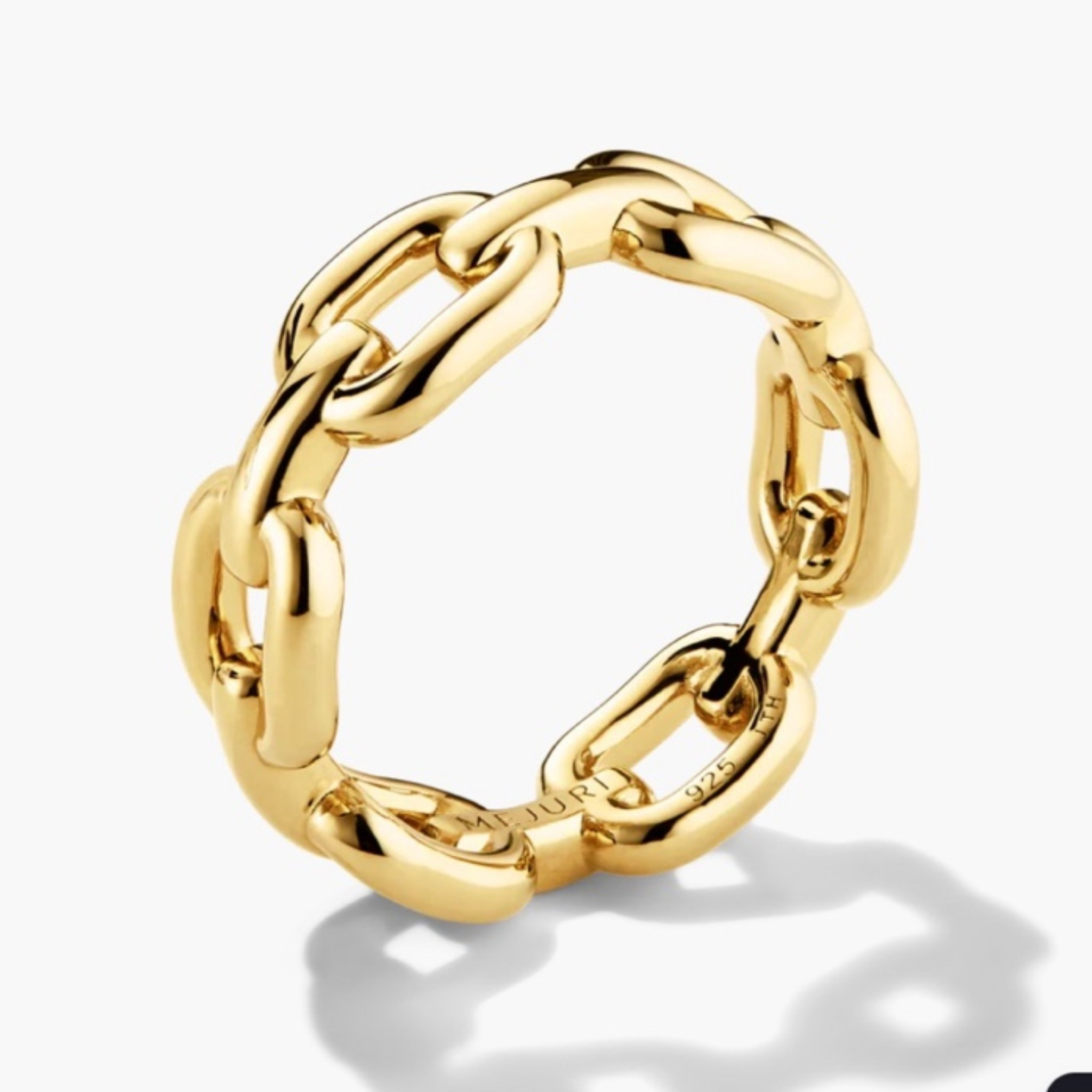 My gold link ring ! So fun and easy to stack!

#LTKdayinmylife #LTKgrwm #LTKBeauty