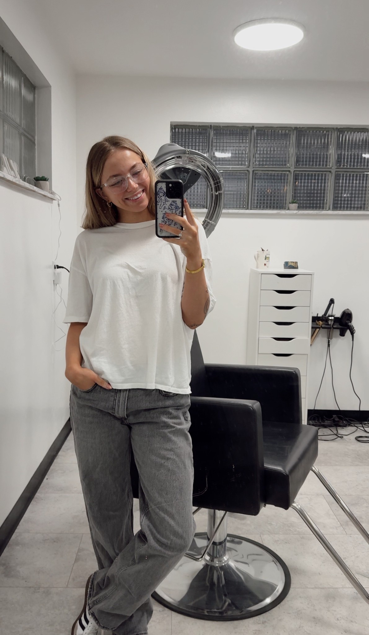 Casual salon outfit✨☀️

#LTKShoeCrush #LTKSeasonal #LTKStyleTip