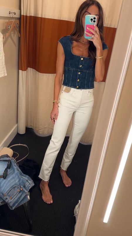 did not think comfortable + flattering white jeans existed but these are amazing! 🫶🏻
run tts, wearing size 24 


#denim #madewell #jeans #whitejeans 

#LTKstyletip