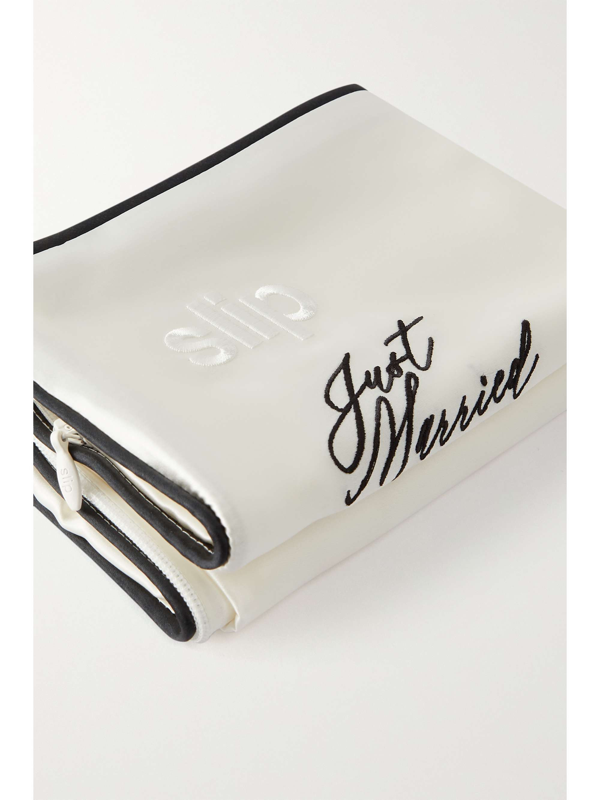 Just Married set of two embroidered silk queen pillowcases | NET-A-PORTER (US)