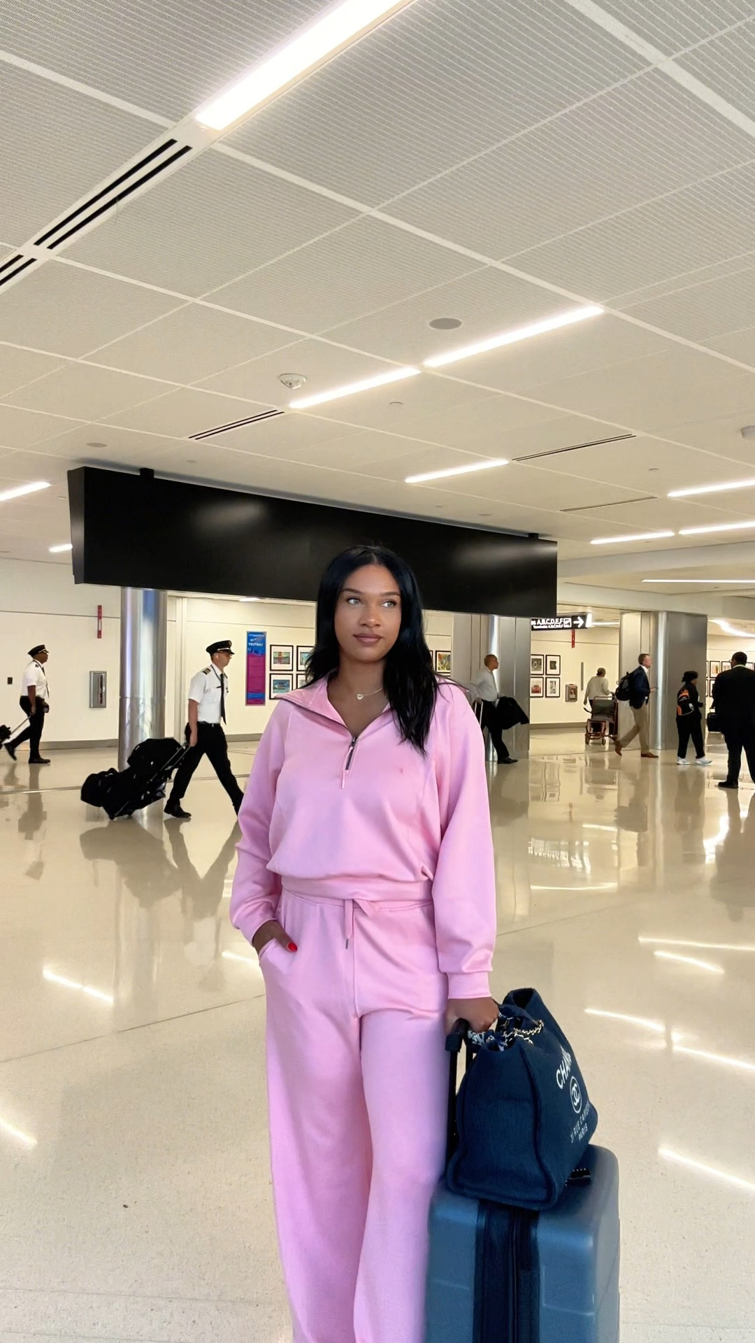 The perfect travel outfit 


Pink outfit , pink travel outfit , summer travel outfit , matching set, loungewear 

#LTKFindsUnder100 #LTKSummerEdit #LTKTravel