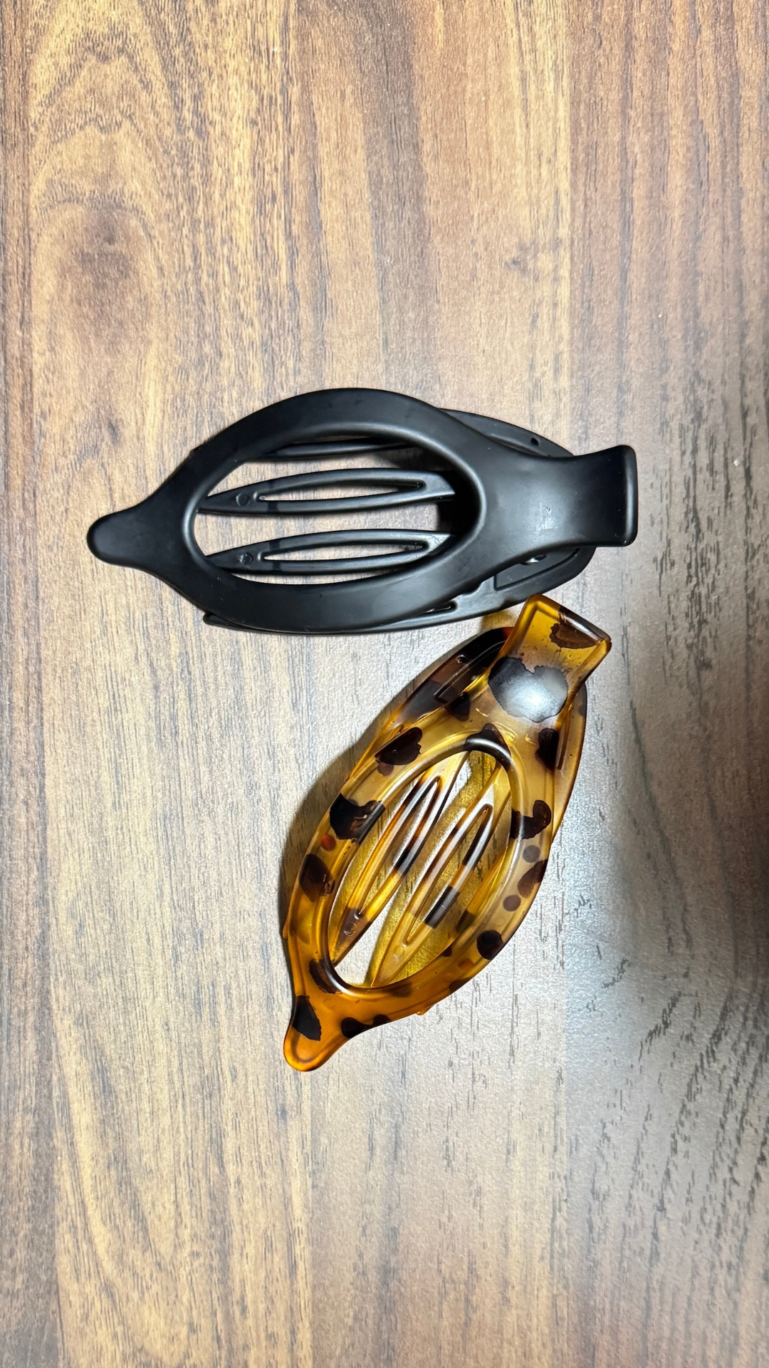 My favorite hair clip right now is a flat one.
#LTKhair #haircare

#LTKBeauty