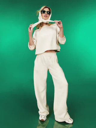 High-Waisted Bounce Fleece Quilted Wide-Leg Sweatpants | Old Navy (US)