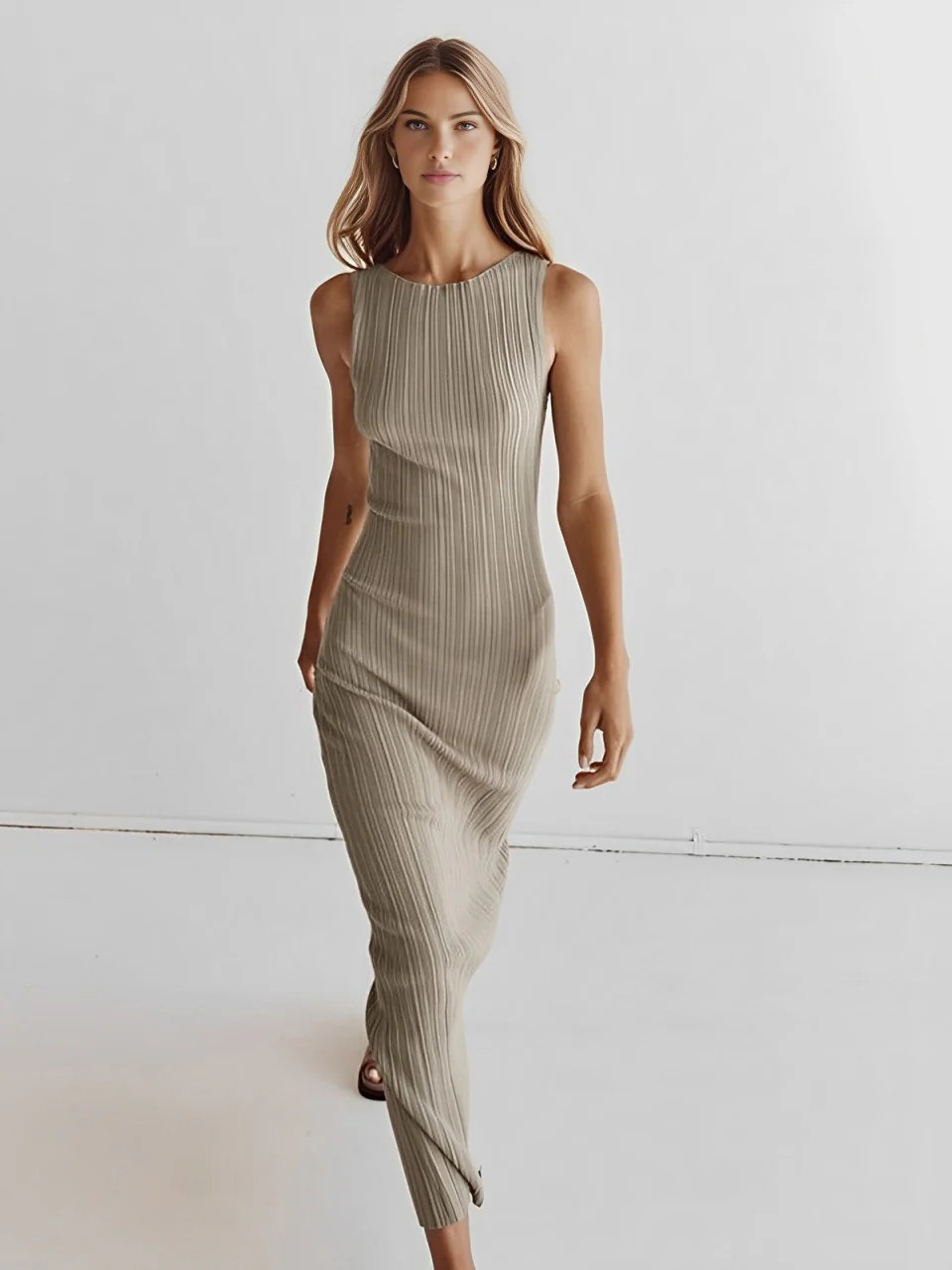Ribbed Sleeveless Knit Long Dress | Commense