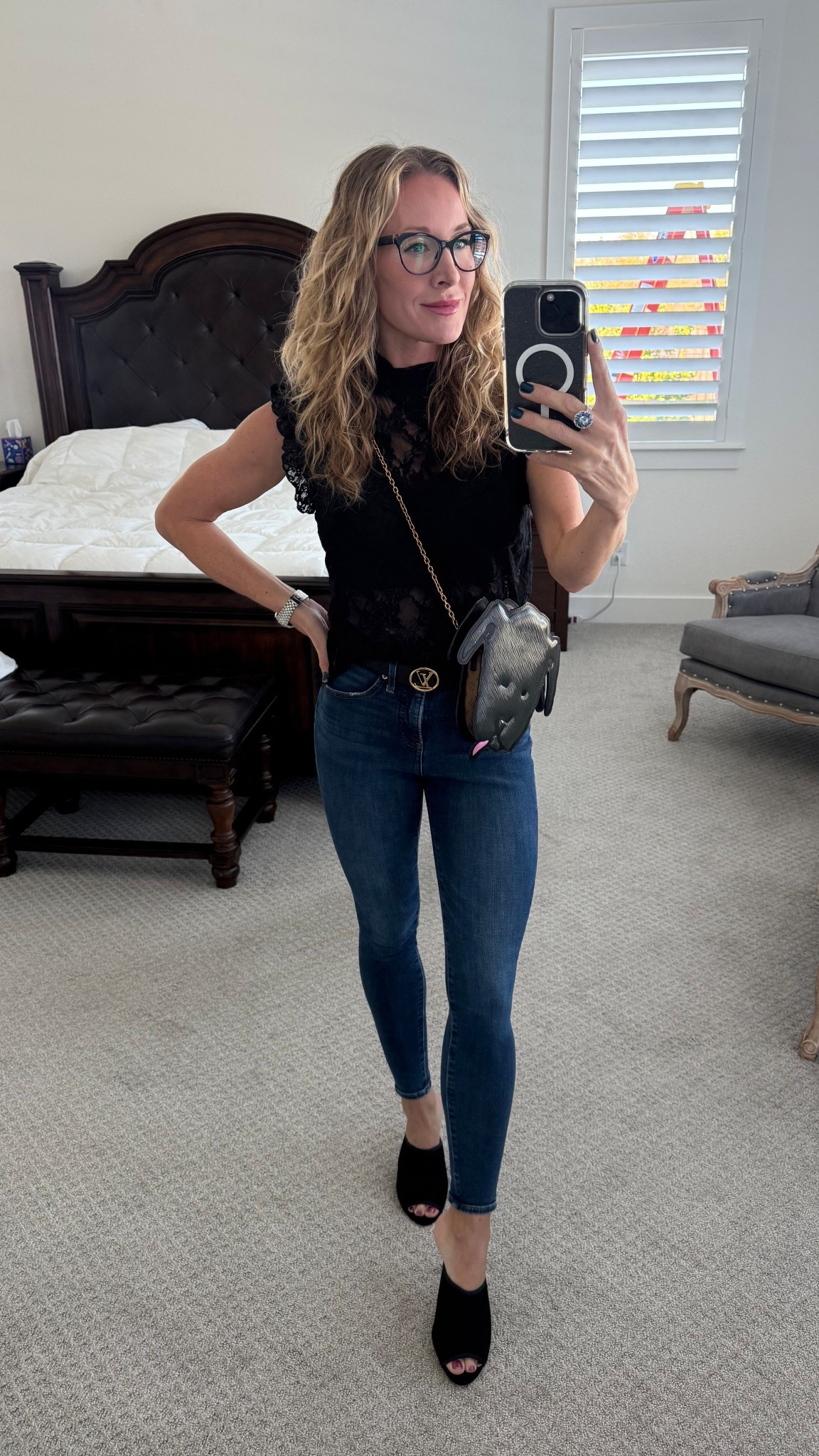 🖤💙🖤💙🖤💙

#LTKStyleTip #LTKItBag

#LTKSeasonal