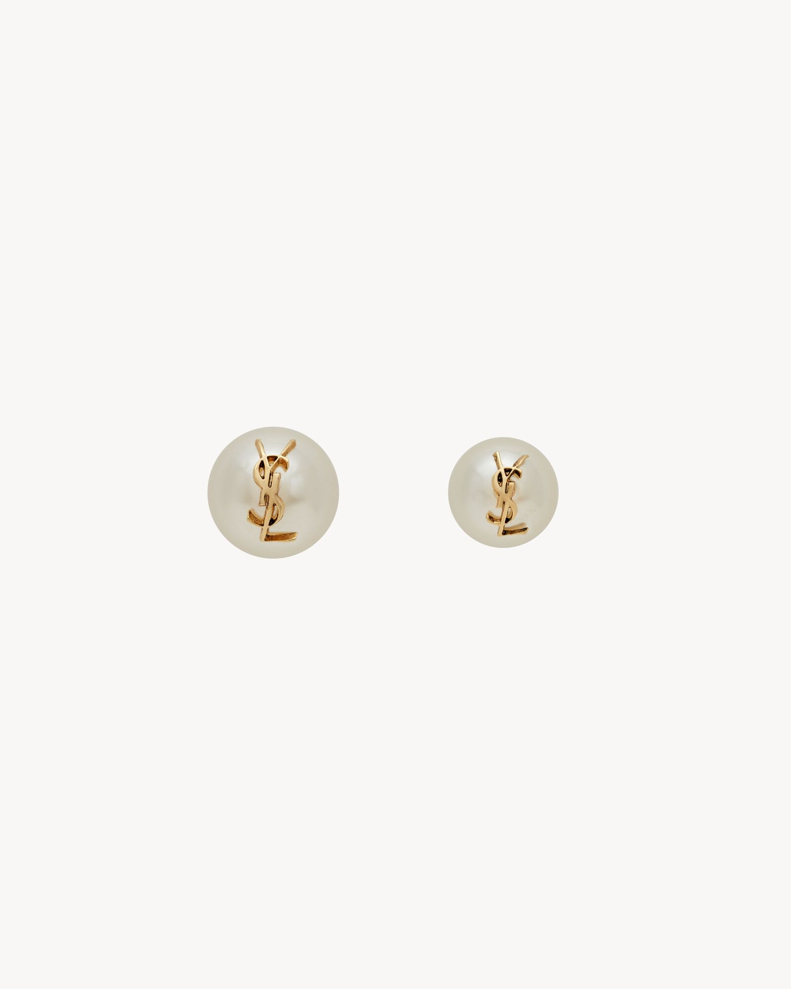 CASSANDRE pearl earrings in metal | Saint Laurent Inc. (Global)
