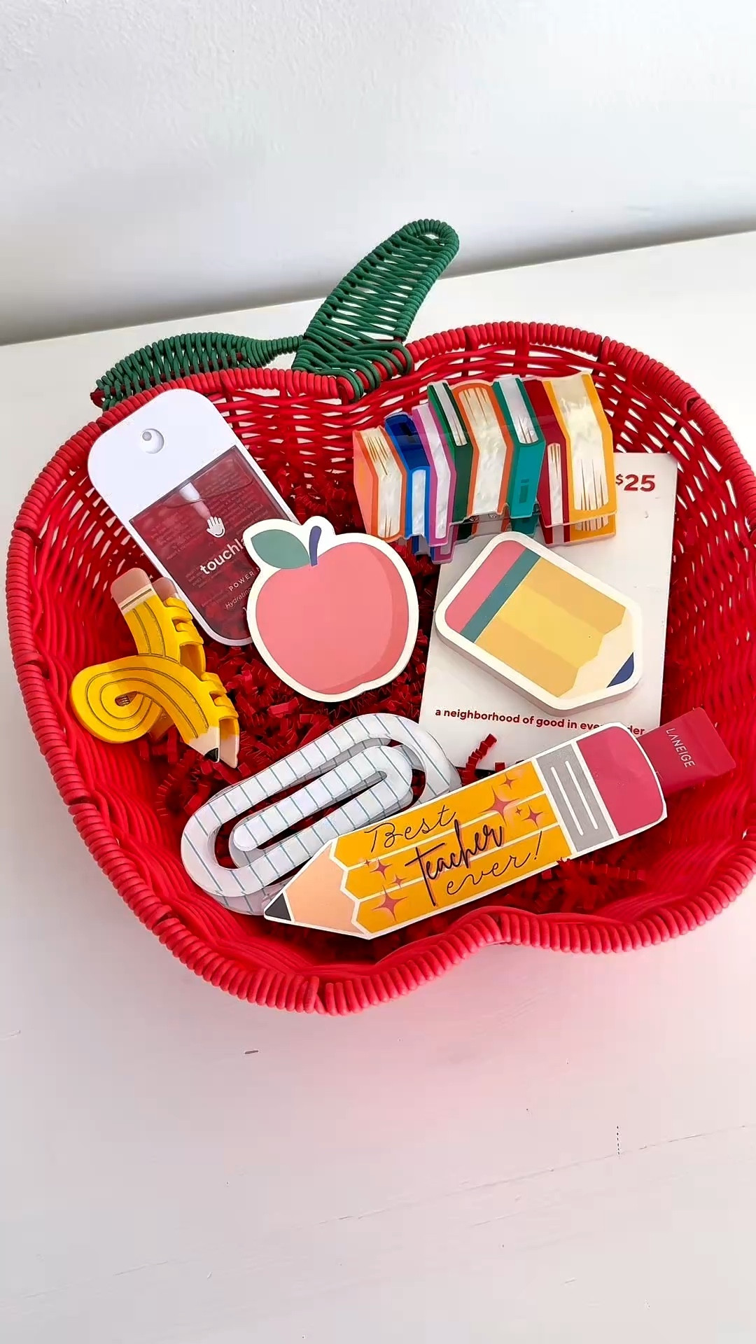 Teacher gift ideas diy gift for teachers for back to school | teacher appreciation gift ideas #backtoschool #teachergift #diygift 

#LTKFamily 

#LTKKids #LTKmomlife