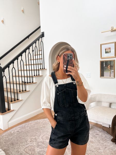 Loving the fact that overalls are back in style!! Found this black denim pair at Old Navy and im obsessed! 👏🏻

Comes in two other washes as well!!

Sizing Details ✨ 
5’4’’ • 124lbs • 30D 

Top: XS
Bottom: S

#LTKSeasonal #LTKFindsUnder100 #LTKStyleTip