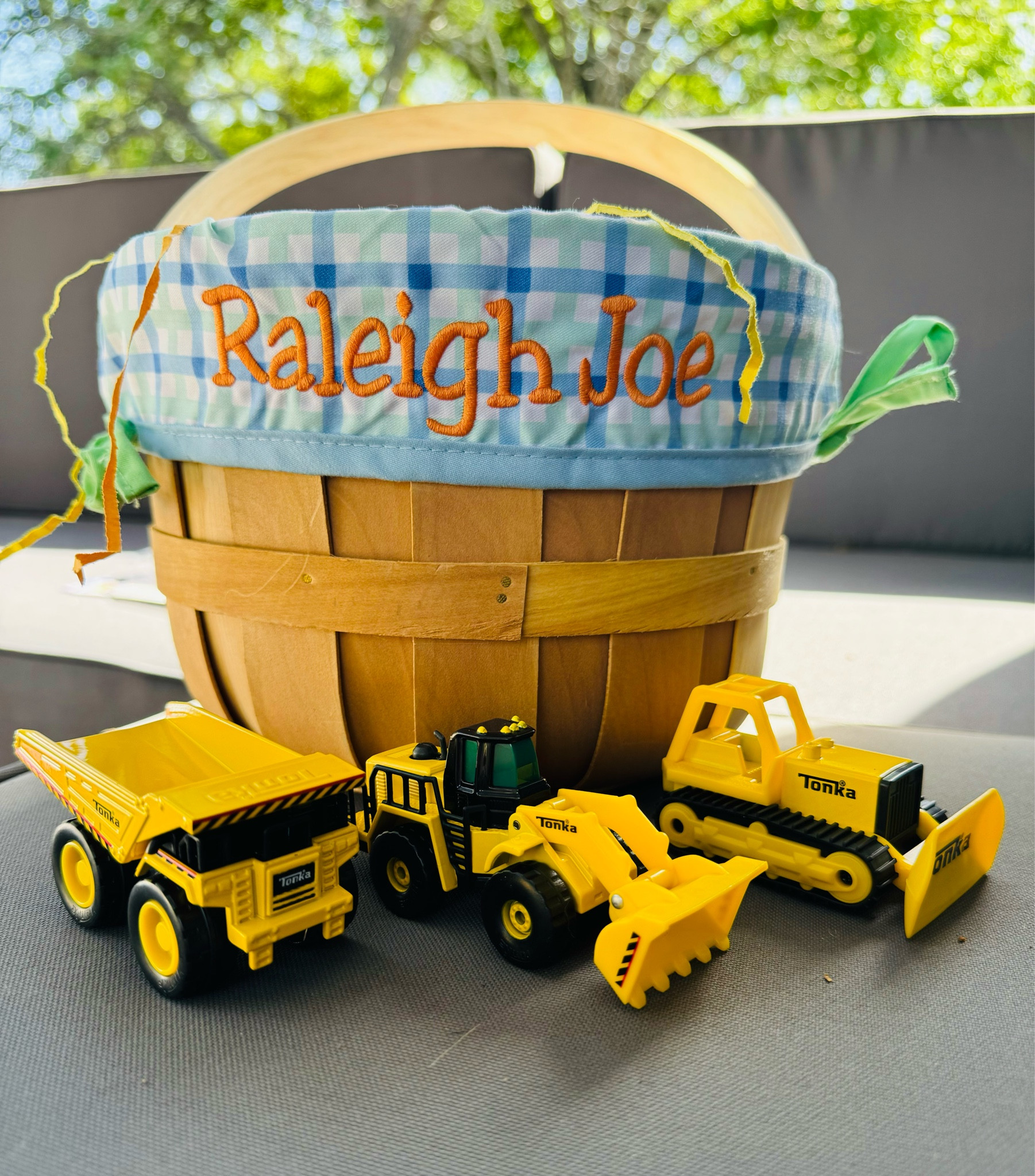 I found these tiny Tonka’s for my construction vehicle loving toddler! They are a huge hit. He sleeps with them 🤣🚜

#LTKbaby #LTKfindsunder50 #LTKfamily