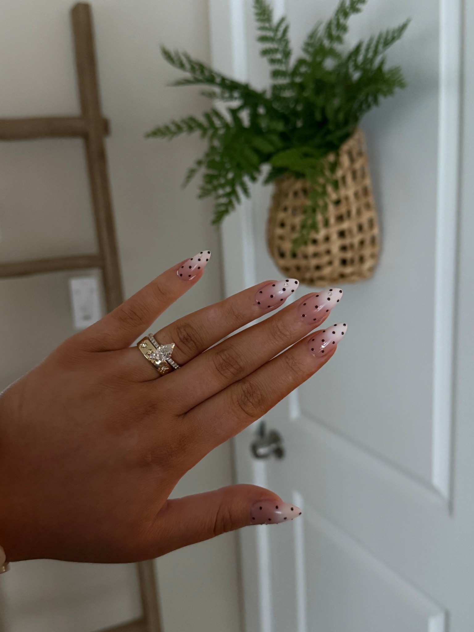 New Nails !!!

press ons under $25 and on Amazon prime!

nail art, press ons, at home mani, diy nails, beauty, new nails, Amazon finds, Amazon loves, bt art box, at home manicure, easy nails.

#LTKBeauty #LTKselfcare #LTKMidsize