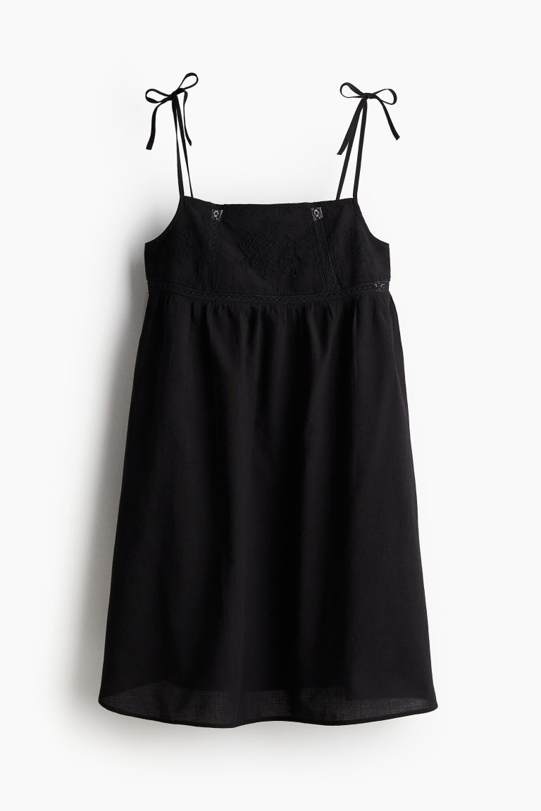 H & M - Embroidered A-line dress - Black | H&M (UK, MY, IN, SG, PH, TW, HK)