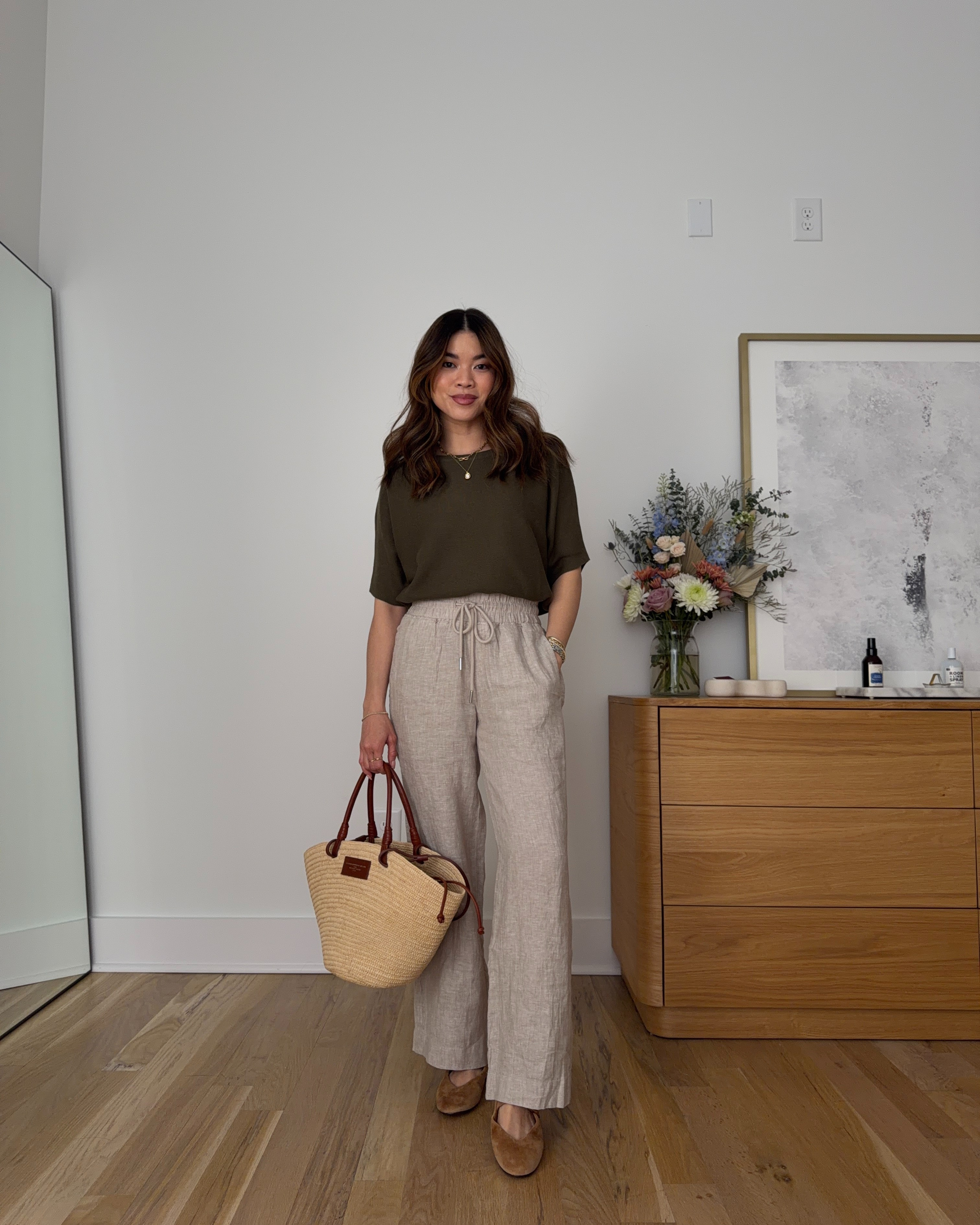  Sizing info:
• pants size XS in a 28inch inseam  
• top size XS

petite fashion, get dressed with me, outfit inspiration, ootd, nashville outfit, Nashville influencer, petite style, vacation style, casual outfits, mom style, petite pants, spring outfits, spring outfit info, spring pants, spring outfit idea, spring top, spring bag, spring sweater, spring shoes, linen pants, linen trousers, quince pants, lightweight pants, hot weather pants

 

#LTKPetite #LTKSeasonal #LTKootd