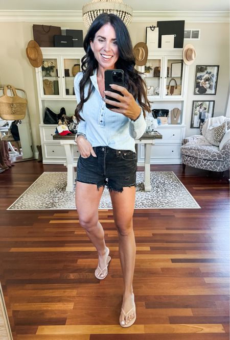 These pieces from @walmartfashion will definitely be on repeat in my rotation this summer🙌🏻
#walmartpartner 
Simply like this post and comment “Walmart Finds” and I’ll send them all to your inbox👌🏼

 #travellook #affordablefashion #walmartfashion #denimshorts #walmartfinds #jeanshorts #comfyset #walmartshopper

#LTKFindsUnder50 #LTKxWalmart #LTKStyleTip