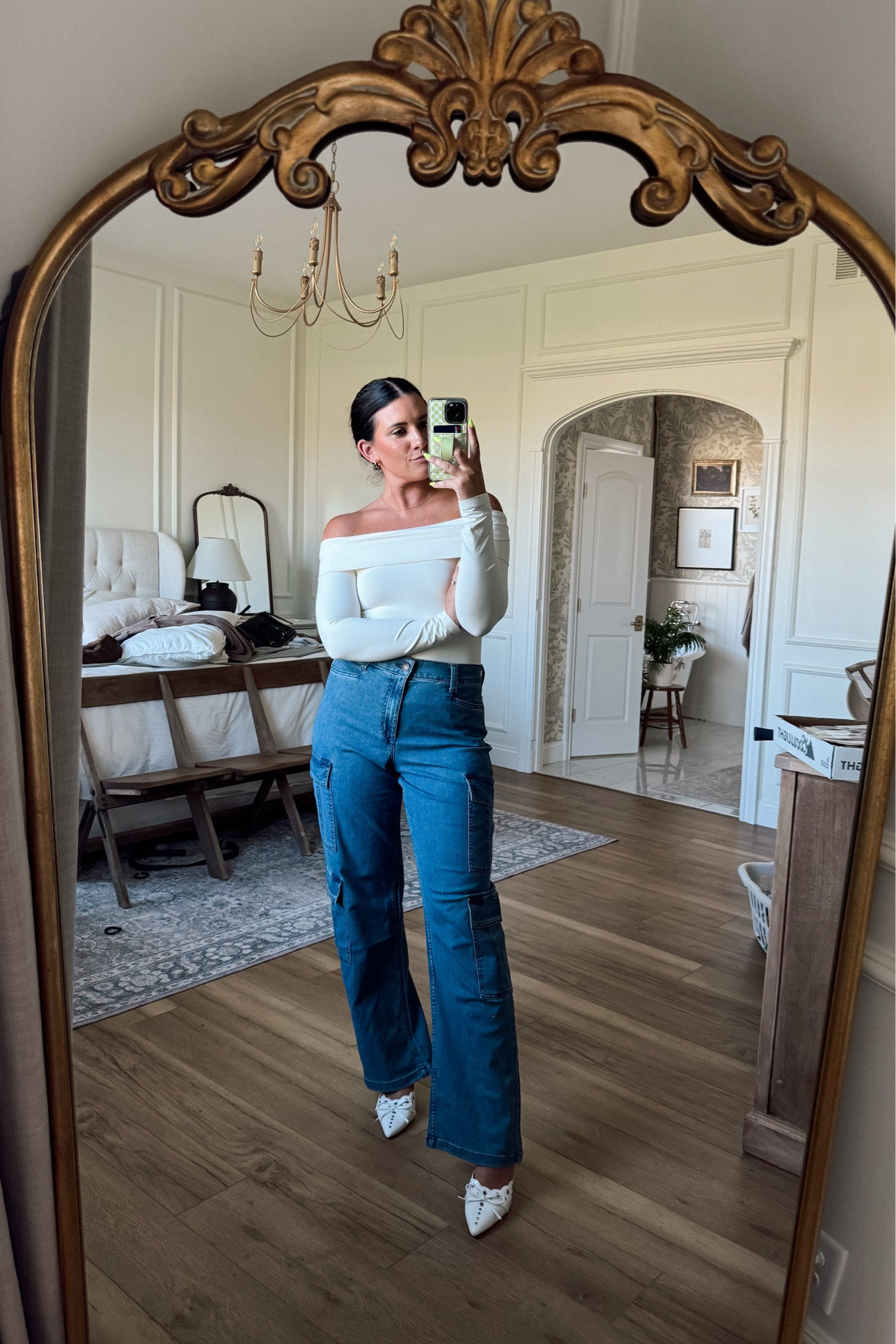 Size down in the jeans, everything else TTS 

#LTKSeasonal #LTKStyleTip #LTKFindsUnder100