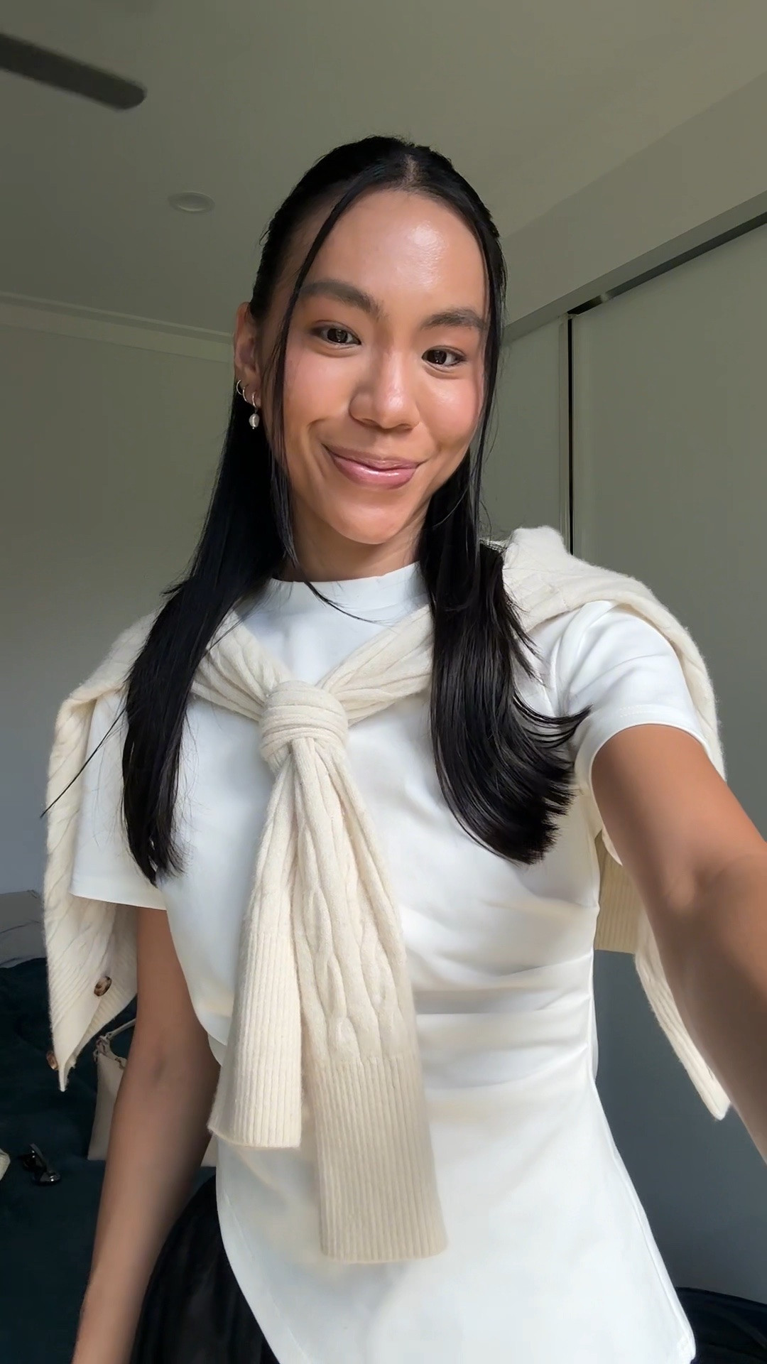 this cardigan knot / tying hack for autumn & winter!!

#LTKautumn #LTKaustralia #LTKstyletip