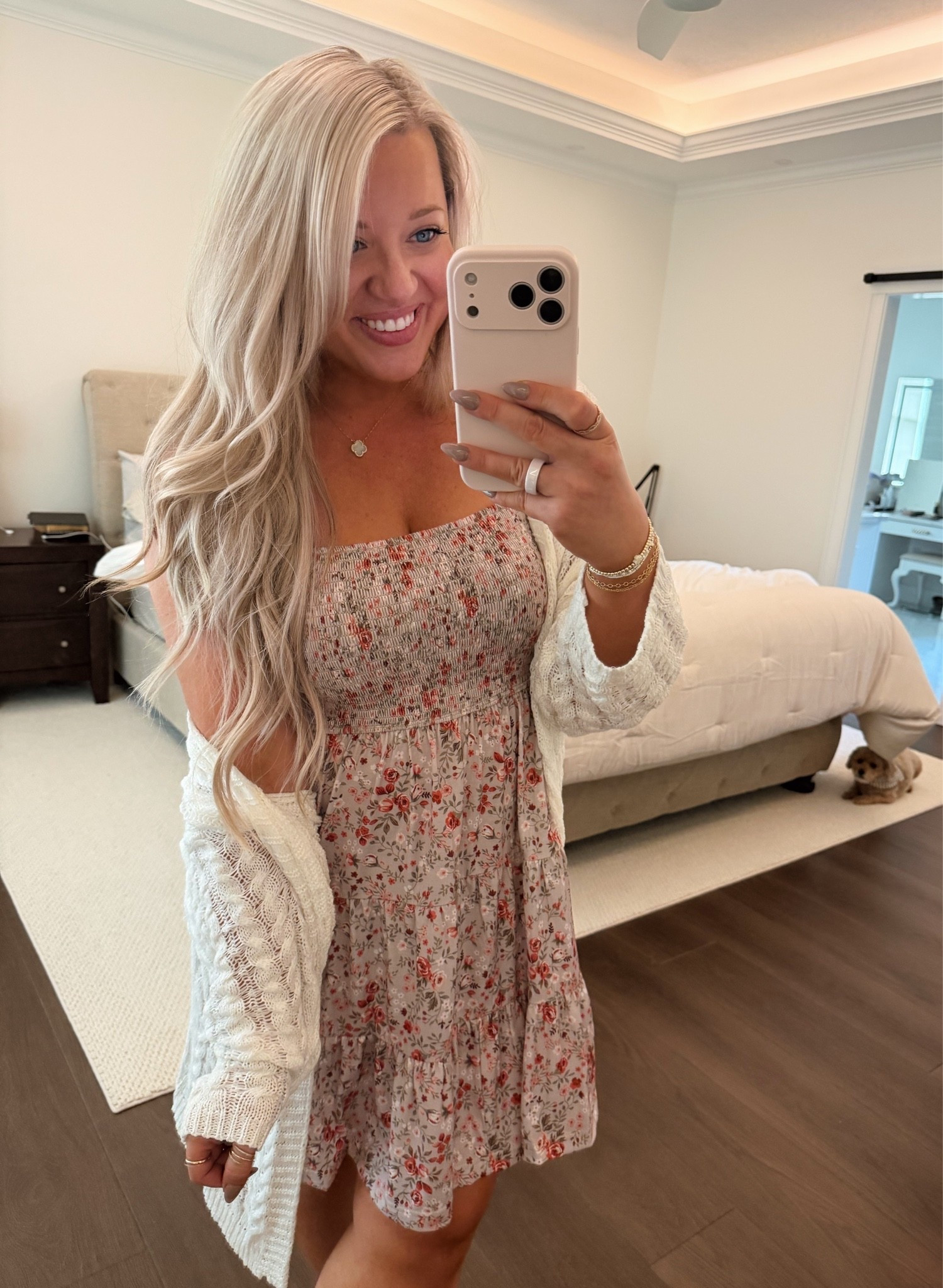 That little bit of time between summer and fall where I can wear some of my favorite colors and outfits 🌄☀️🍂🌻