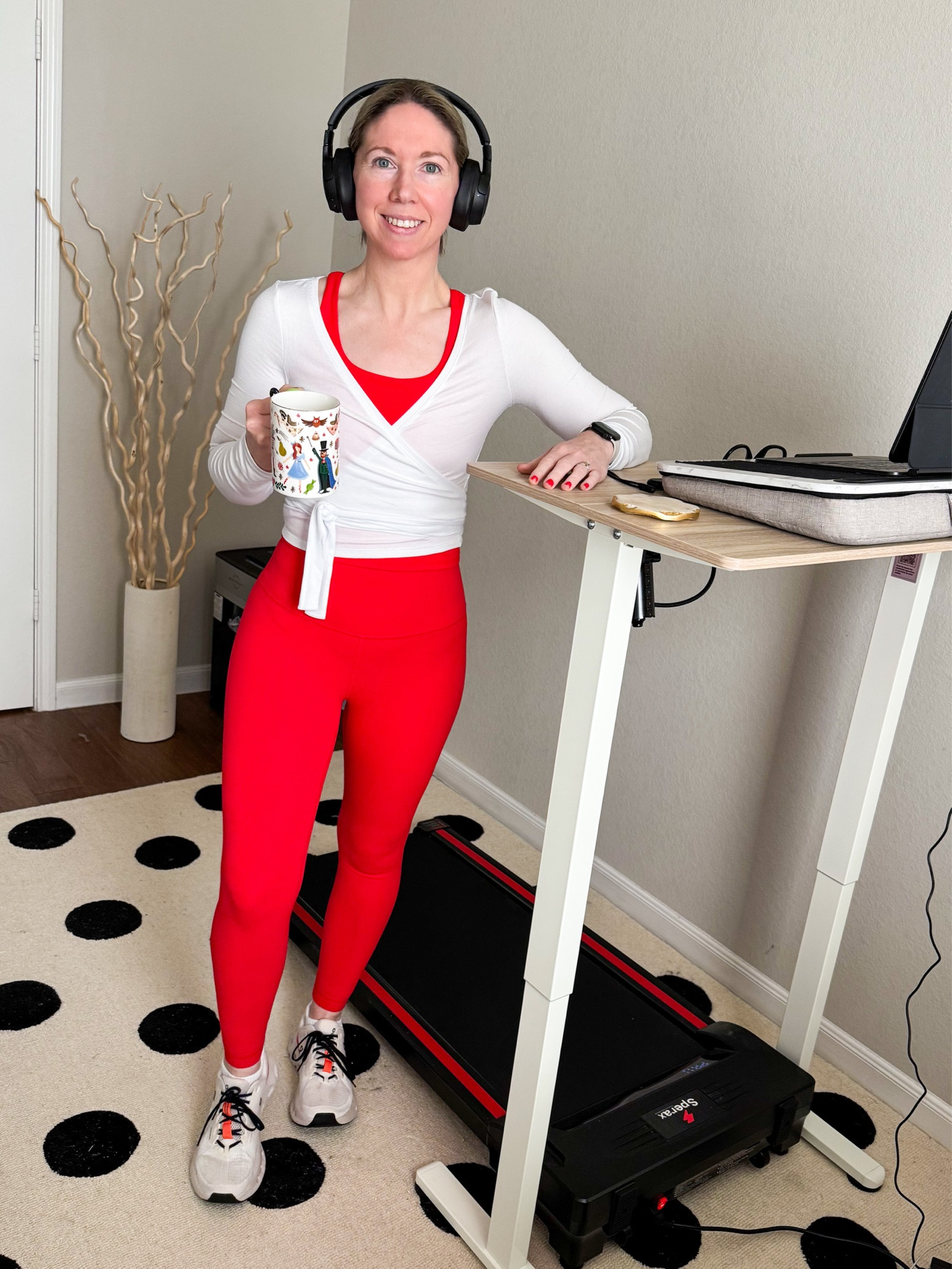 Daily walking/workout style 

#LTKfitnessgoals #LTKootd #LTKActive