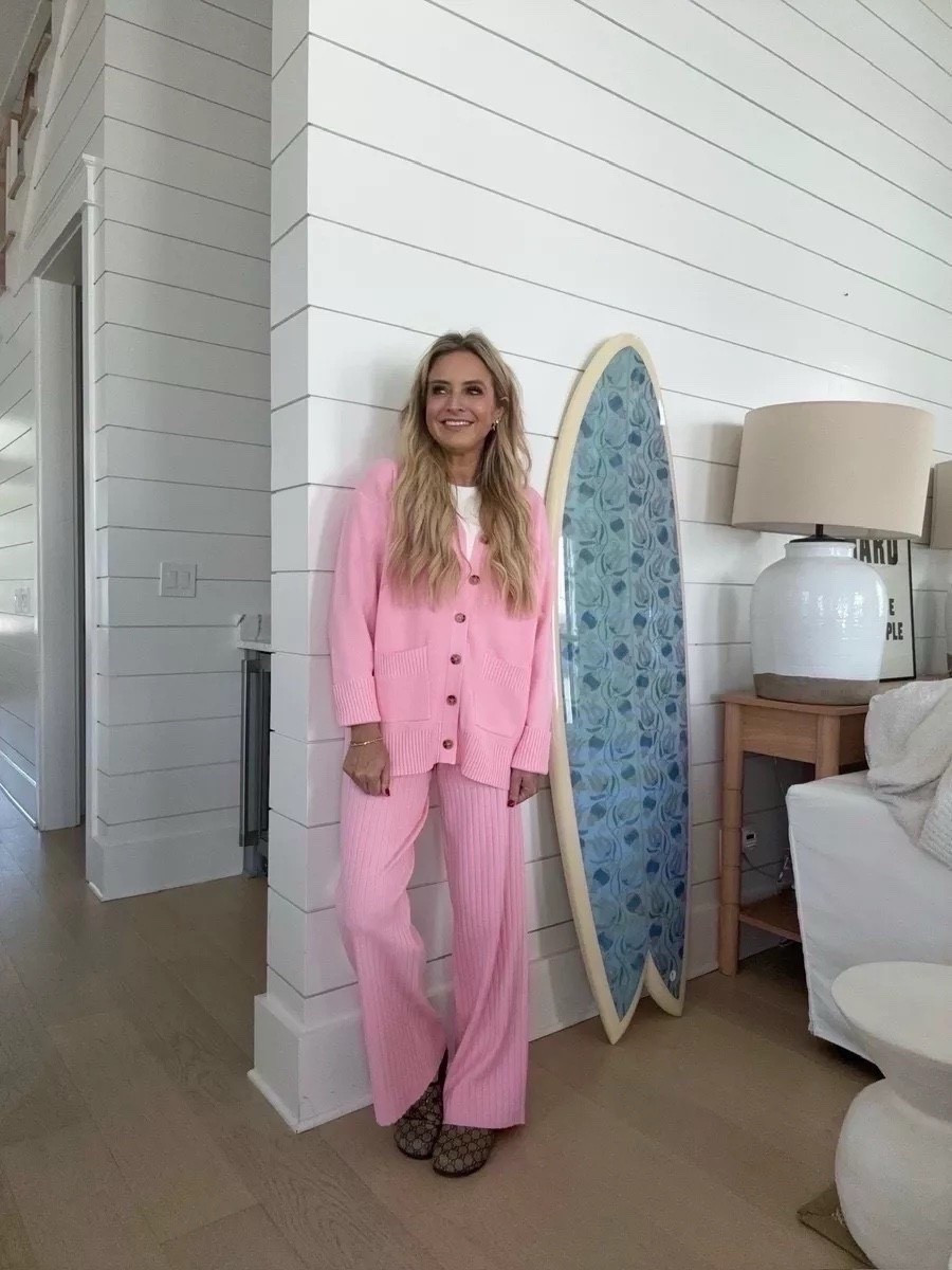 This pink set is giving travel and cozy vibes. Wearing small.

Follow my LTK @thefancyashley on the @shop.LTK app to view this post and get my exclusive app-only content!



#LTKSeasonal #LTKootd