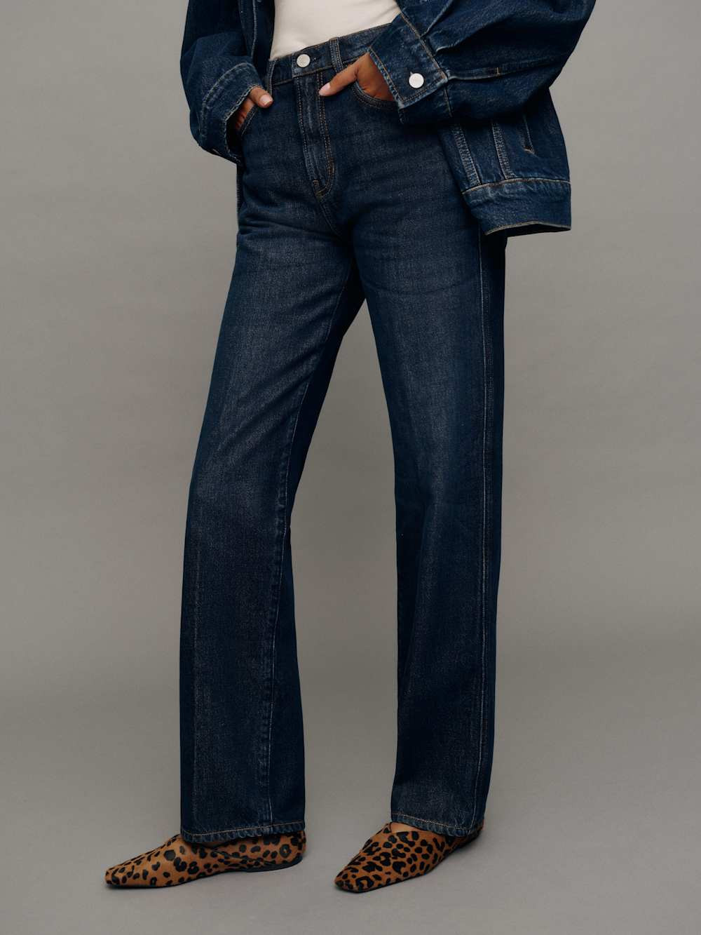 Val 90s Mid Rise Straight Jeans | Reformation (Global)