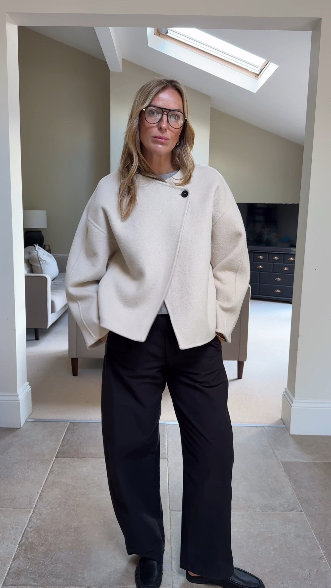 I love this jacket 
It’s chic , stylish and understated and adds an effortless contemporary edge to a simple outfit. 
Wear to the office , dinner, a weekend away 👌🏻 
I’m wearing a medium as it’s an oversized relaxed fit . I’m a U.K. 14 5ft 7 for reference

#LTKFashionMonth #LTKautumn #LTKworkwear