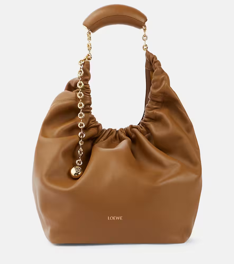 Loewe Squeeze Medium leather shoulder bag | Mytheresa (INTL)