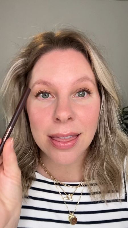 Bronze eyeliner for Spring & Summer! 

I love a bronze eyeliner on most eye colors, because it gives you a natural soft line with a hint of a golden sheen. A lot of brand them, but I love this one by @personacosmetics! 

As always, follow for more easy and everyday makeup.

#eyelinertutorial #everydaymakeuplook #makeupformatureskin #springmakeup #summermakeup

#LTKfindsunder50 #LTKVideo #LTKbeauty