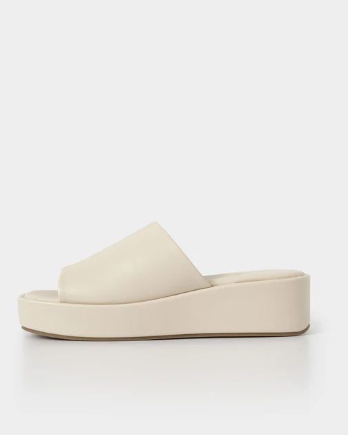 Lourdes Faux Leather Platform Sandals - White | VICI Collection