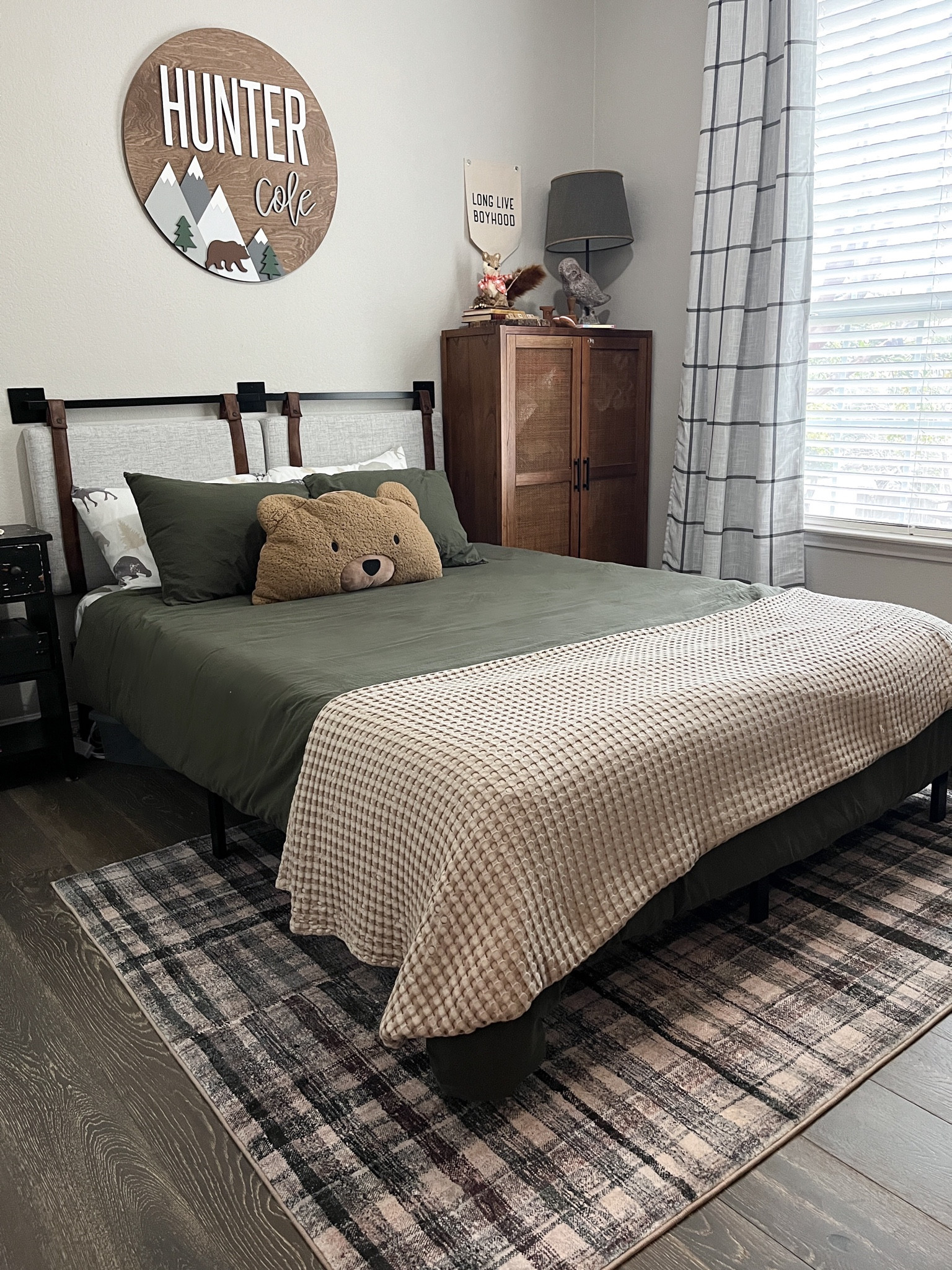 Boys bedroom with Chris Loves Julia x Loloi rug

#LTKkids #LTKfamily #LTKhome