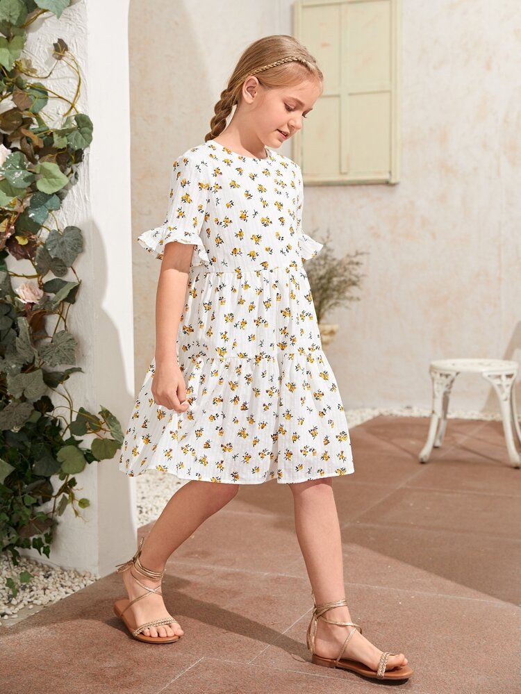 SHEIN Girls Flounce Sleeve Ditsy Floral Smock Dress | SHEIN