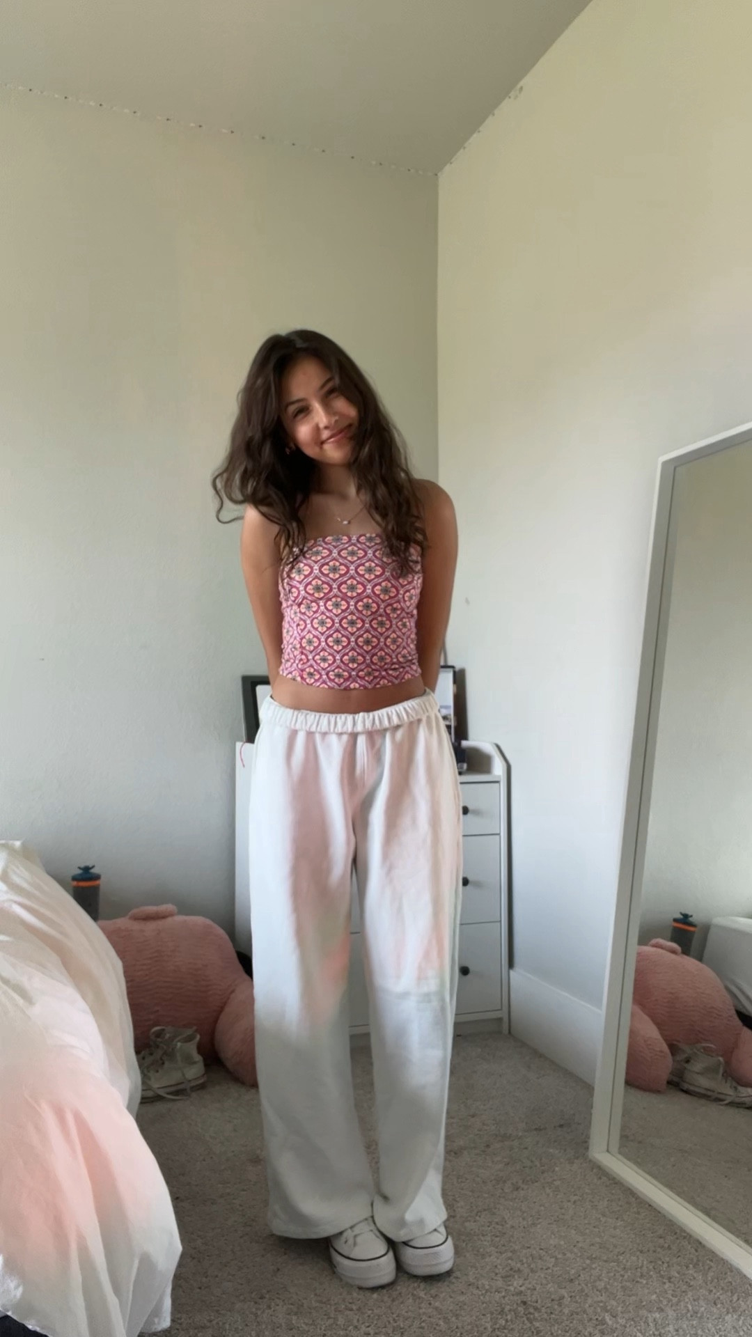 1st: top is from h&m and bottoms are from target, unsure if the ones i linked are the same ones:)
3rd: the shorts are from target (all in motion) brand
4th: the shorts are h&m and I’m not a 100 percent sure on the exact kind but i linked a similar one
5th: the shirt is from brandy
6th: the shirt is from Hollister and not currently sold(hibiscus shirt)

#LTKSeasonal #LTKVideo #LTKstyletip