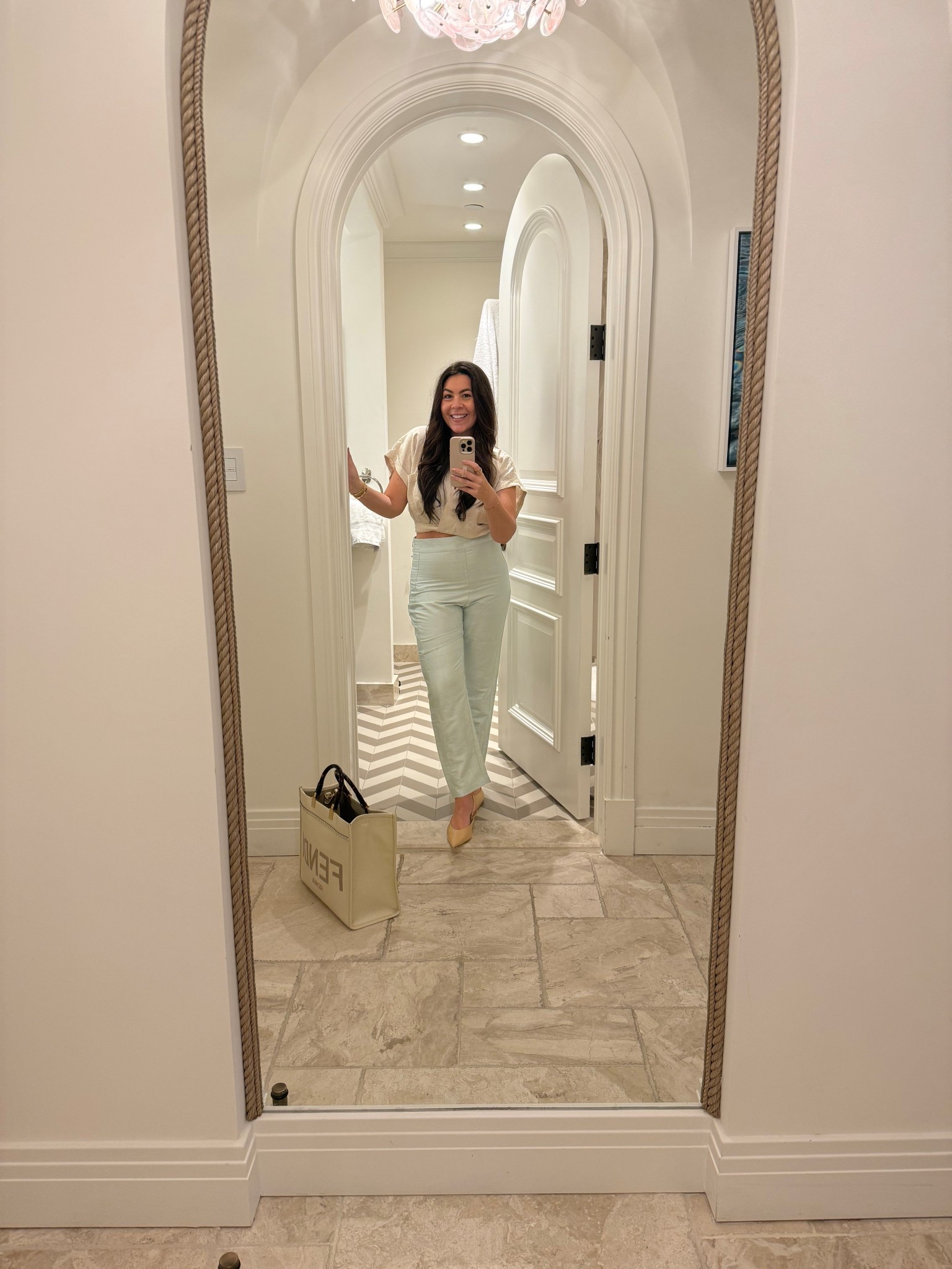 Business meeting in #palmbeach 
#juliaamory