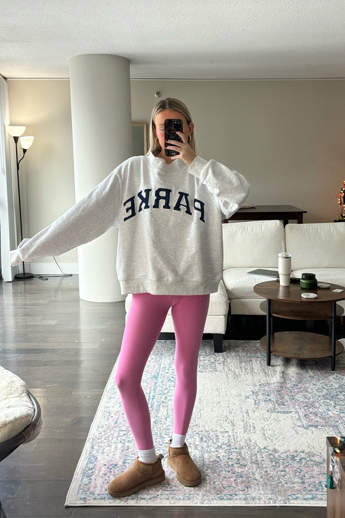 OOTD! Crewneck is parke not linkable. Exact pink color is sold out but linked a ton of similar. I wear an XS in beyond yoga!! 