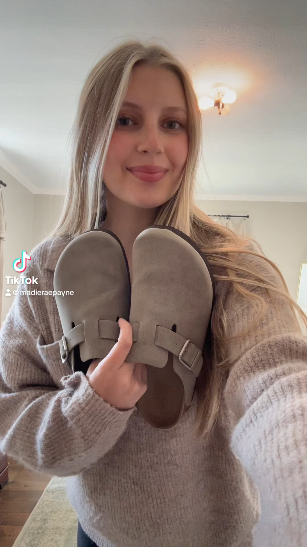 Fall fashion 🤎

#LTKStyleTip #LTKFindsUnder50 #LTKVideo