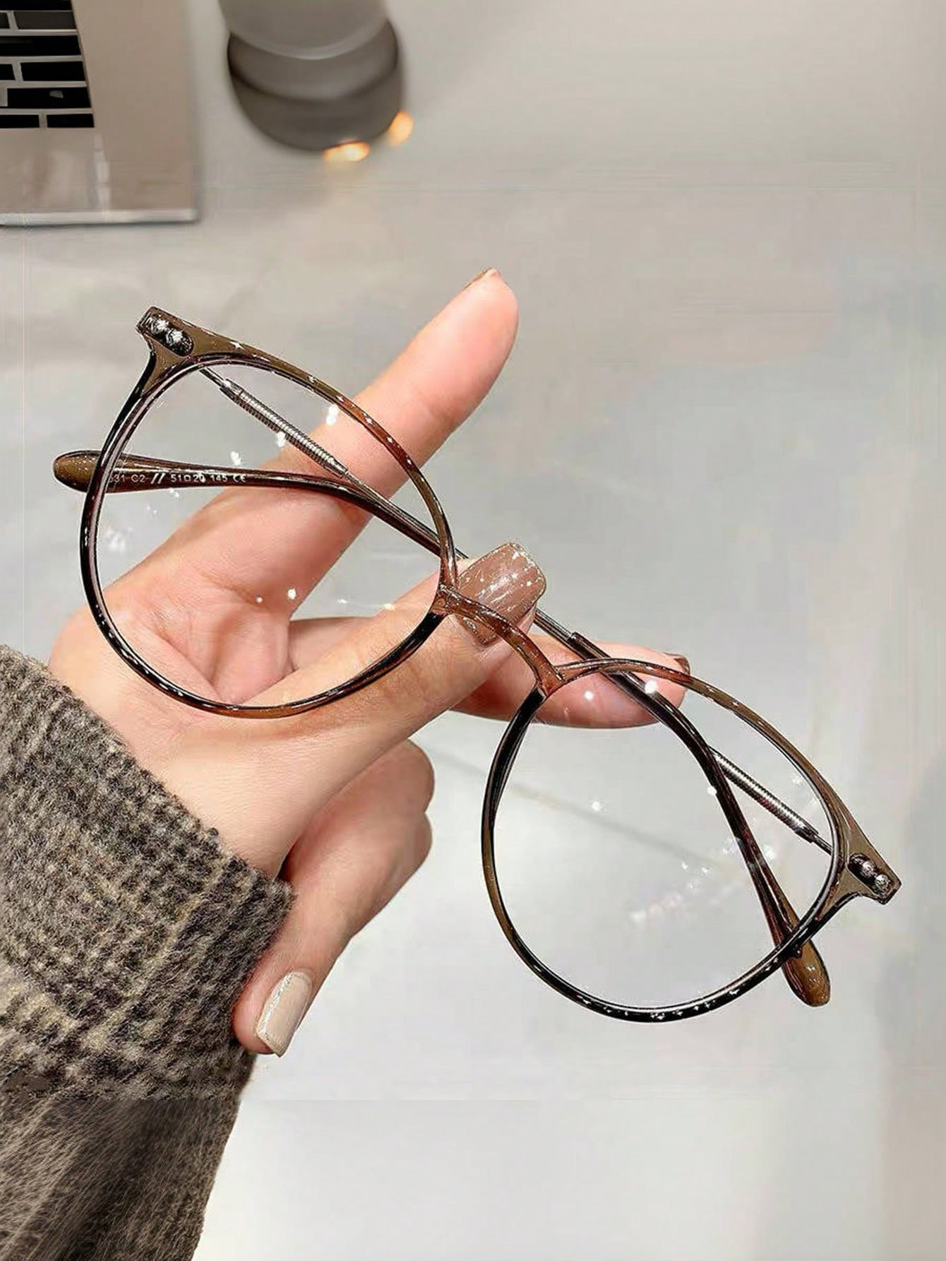 Round Fashionable Rivet Decor Daily Commuter Anti-Blue Light Glasses Blue Light Glasses Accessori... | SHEIN