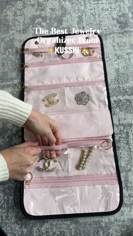 The BEST jewelry organizer from @KusshiBags. This is the Large size organizer and it fits all of my accessories for my travels and fits perfectly into a handbag, overnight bag, or suitcase!

#ad #jewelryorganzier #jewelry #packingtips #packingorganizer #organizingtips #kusshi #travelbag #packinghacks

#LTKItBag #LTKStyleTip #LTKTravel