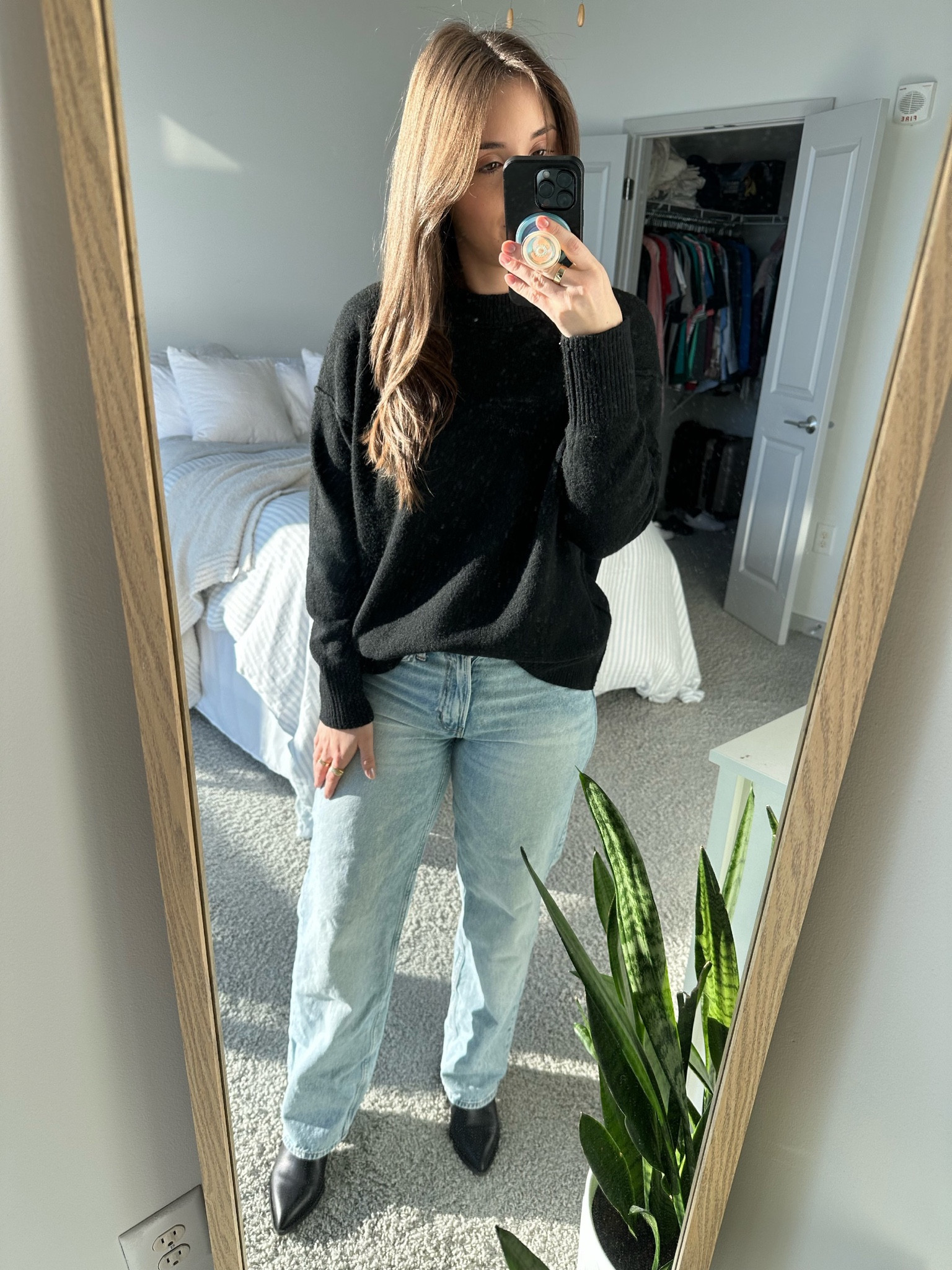 Casual jeans and sweater

#LTKfindsunder100