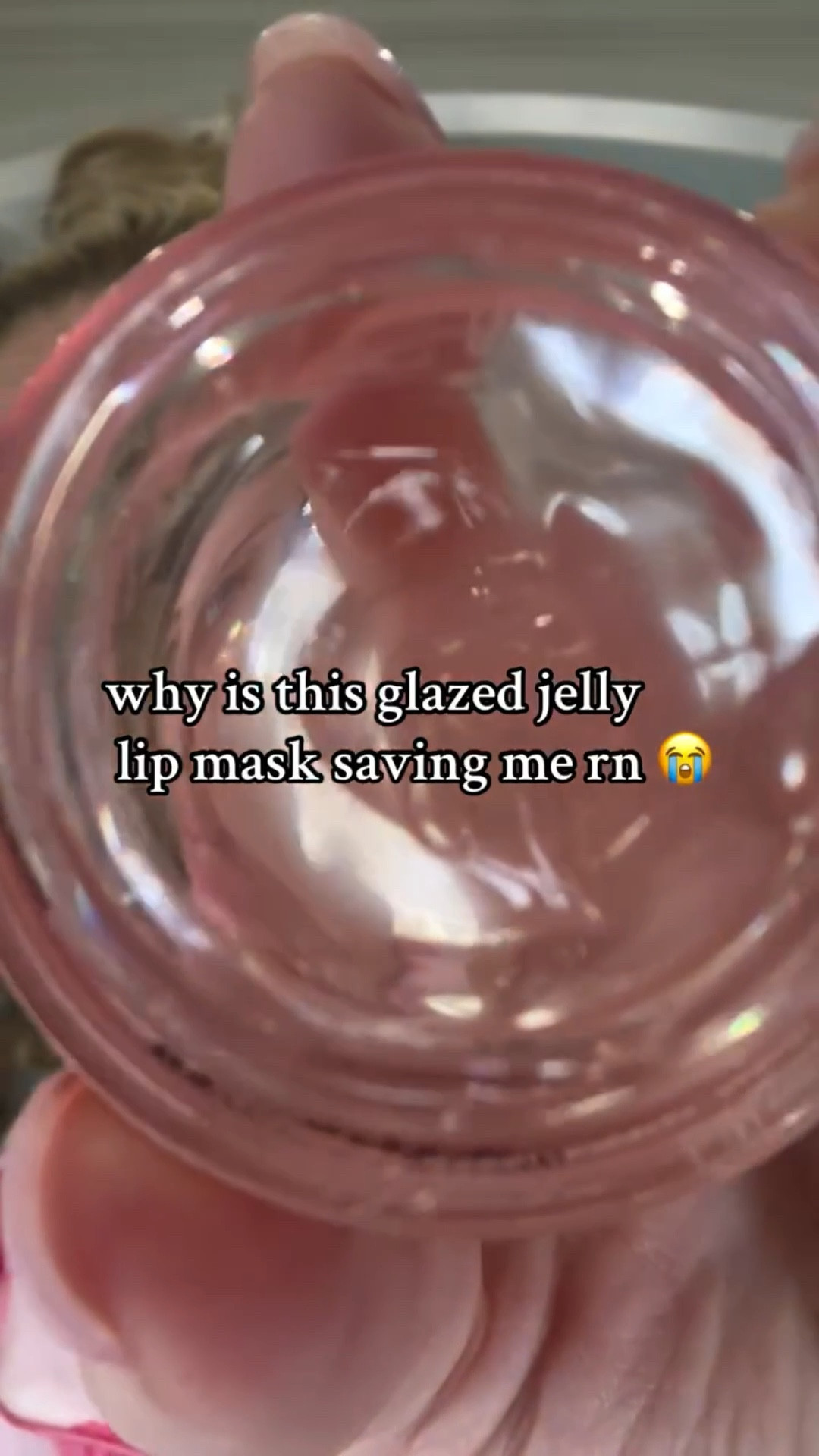 It’s 17 degrees, my lips were struggling, and this glazed jelly lip mask being on sale feels personal. #amazoninfluencer  #ad #lipcare

#LTKselfcare #LTKSaleAlert