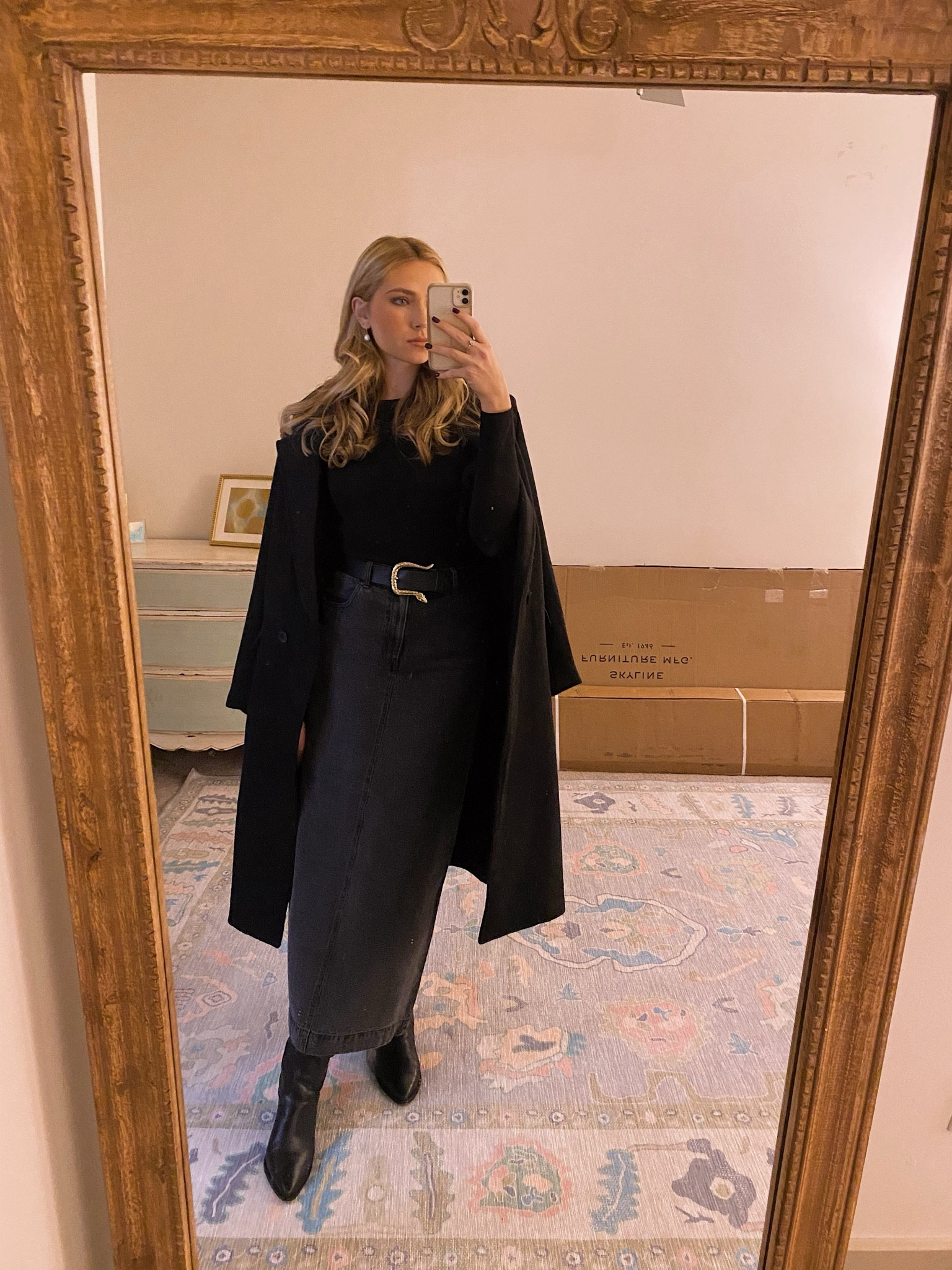 What I Wore! To dinner with friends 🖤
Belt is older from B-Low the Belt. 

winter outfit // dinner outfit // long denim skirt // gold black belt

#LTKworkwear #LTKtravel #LTKSeasonal