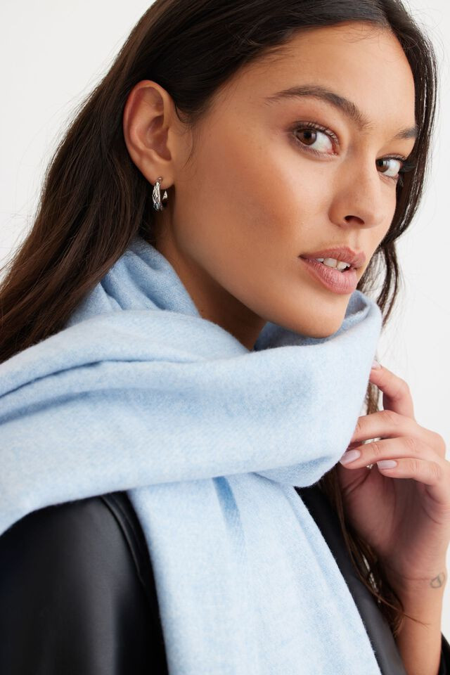 $15.00 | Dynamite Clothing