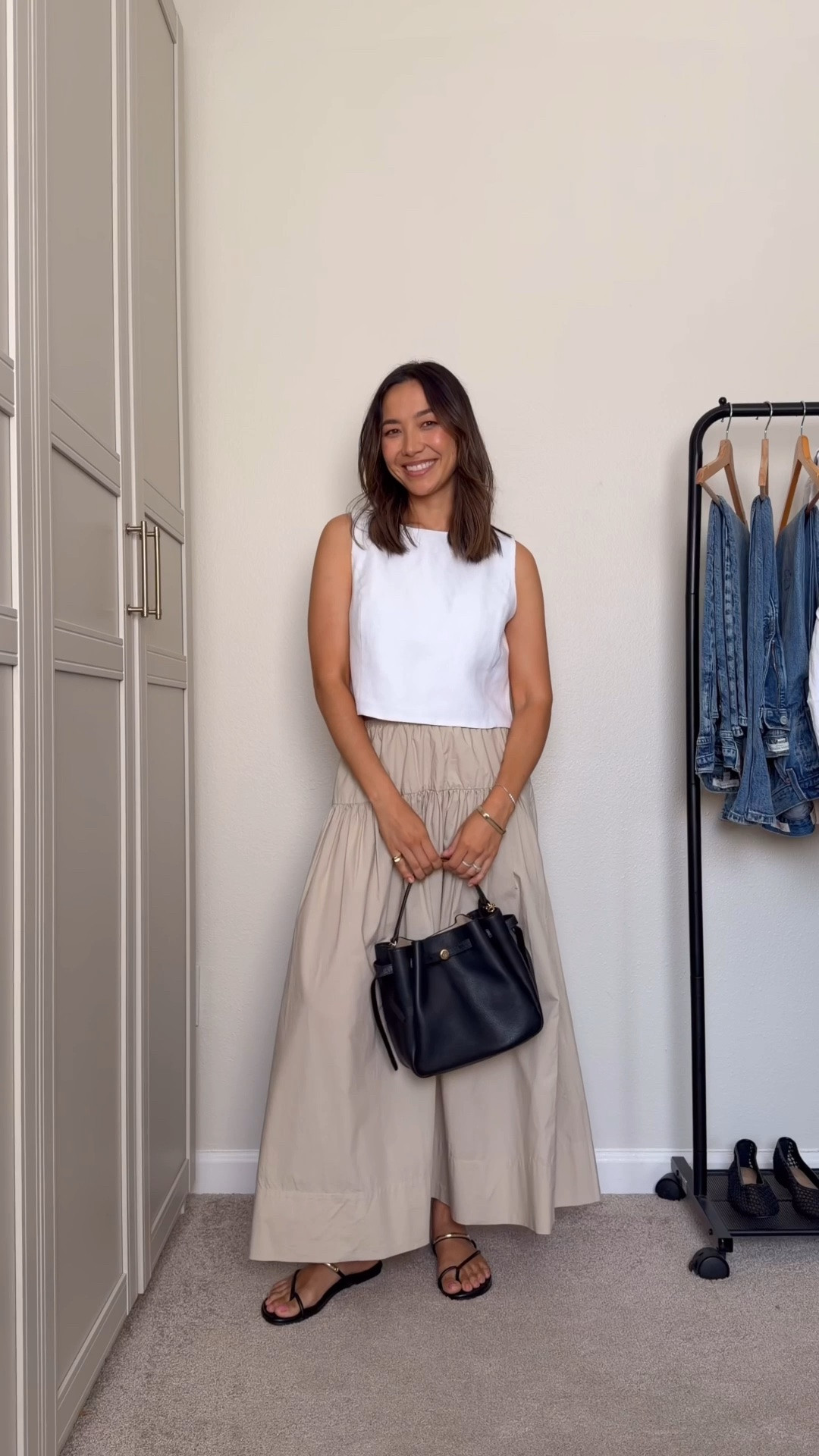 Elevated summer outfit 

BR skirt - xs regular 
Aritzia tank small
CK sandals

#LTKootd