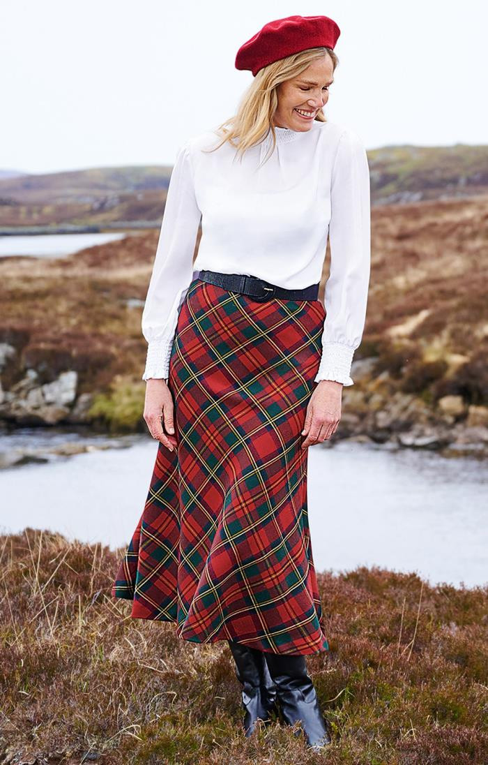Ladies Plaid Bias Skirt | The House Of Bruar
