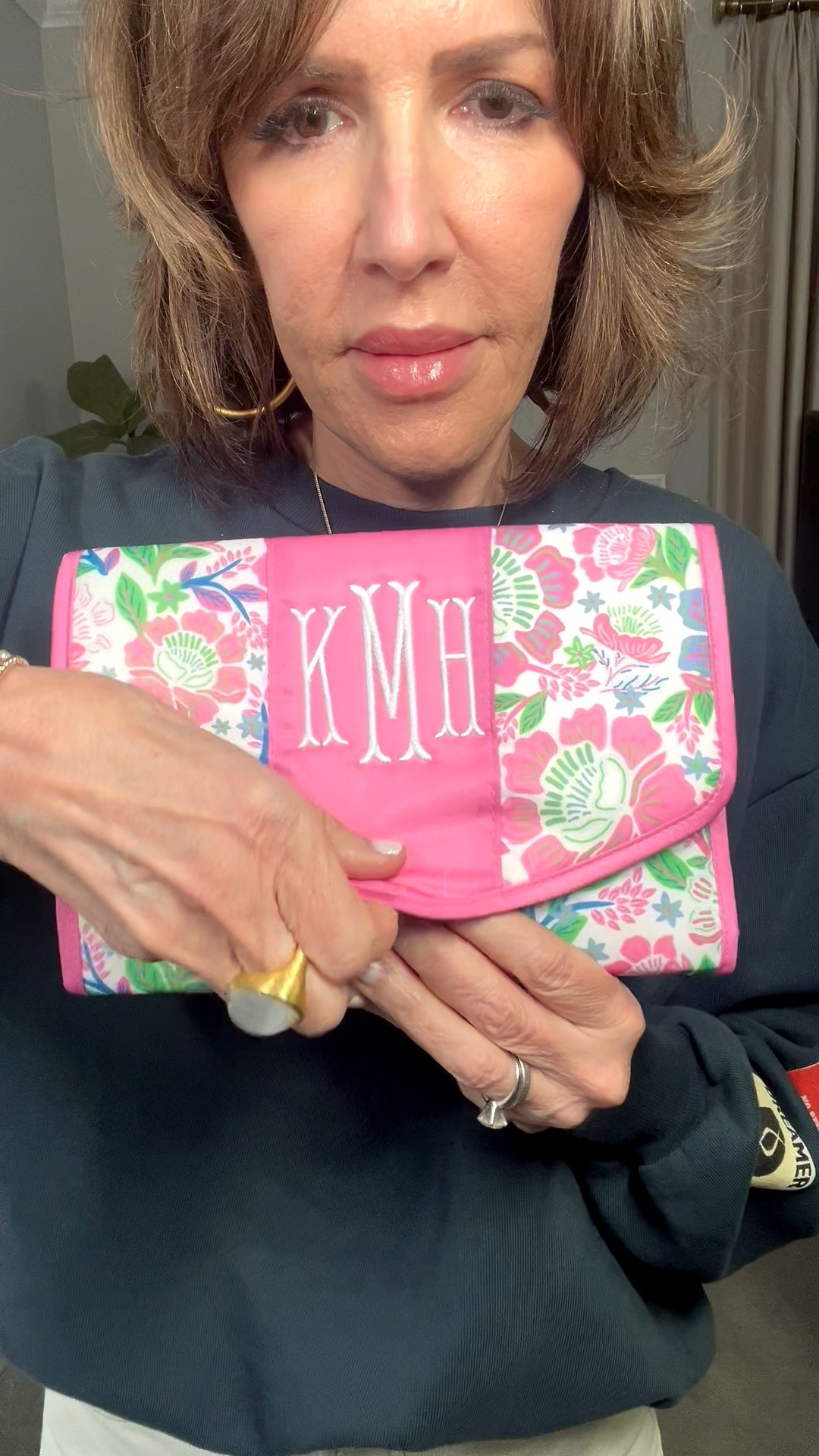 lilly pulitzer travel jewelry case, monogram, travel bag

#LTKSeasonal #LTKTravel #LTKFindsUnder100