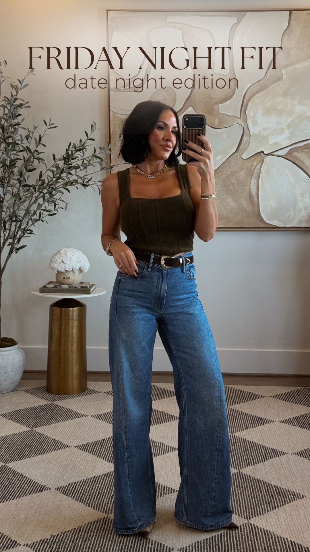 Friday night dinner with the hubs 🤎 Nothing fancy, just a really good pair of jeans, a cute top + my favorite kind of date night.

And yes… these jeans are absolutely coming with me into fall. 😂