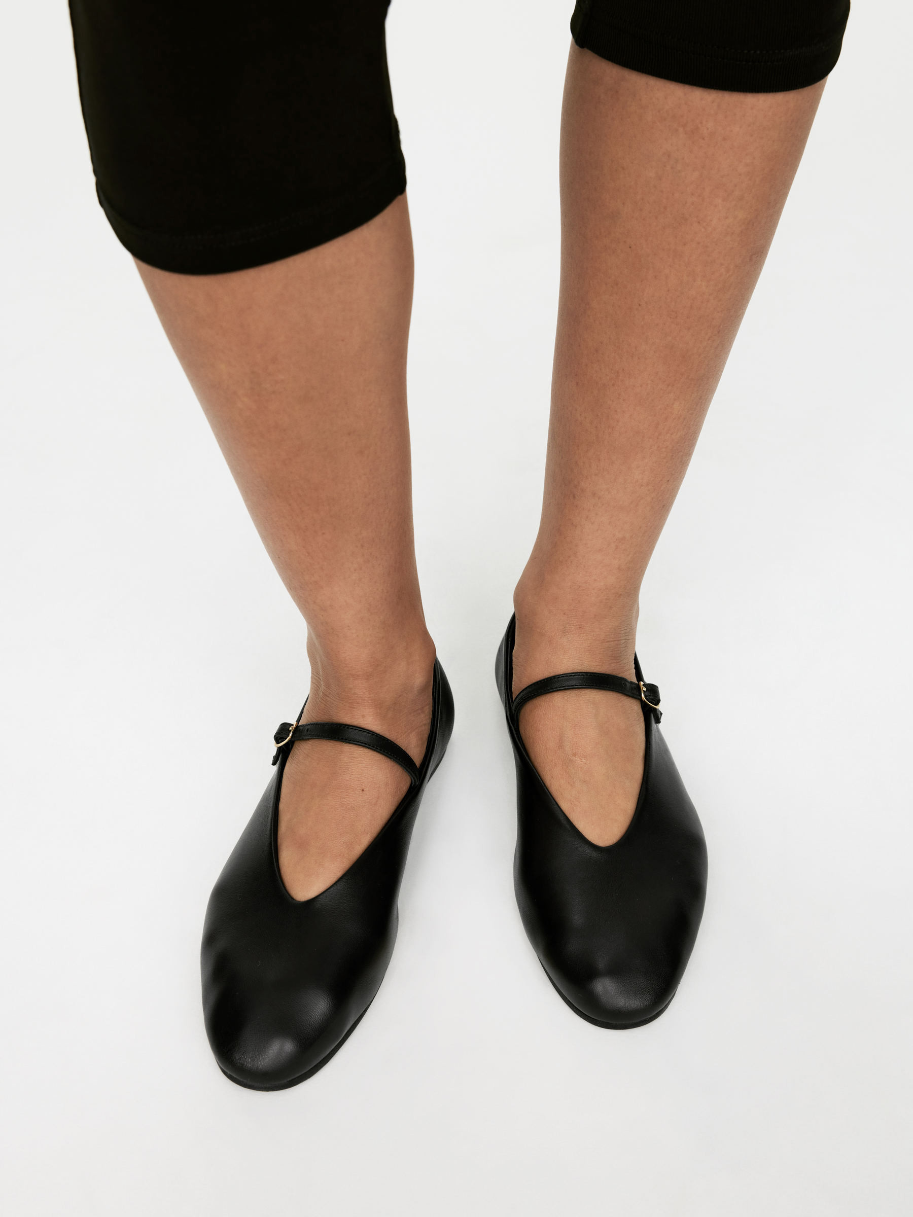 Mary Janes aus Leder – Schwarz – Damen – ARKET DE | Arket EU