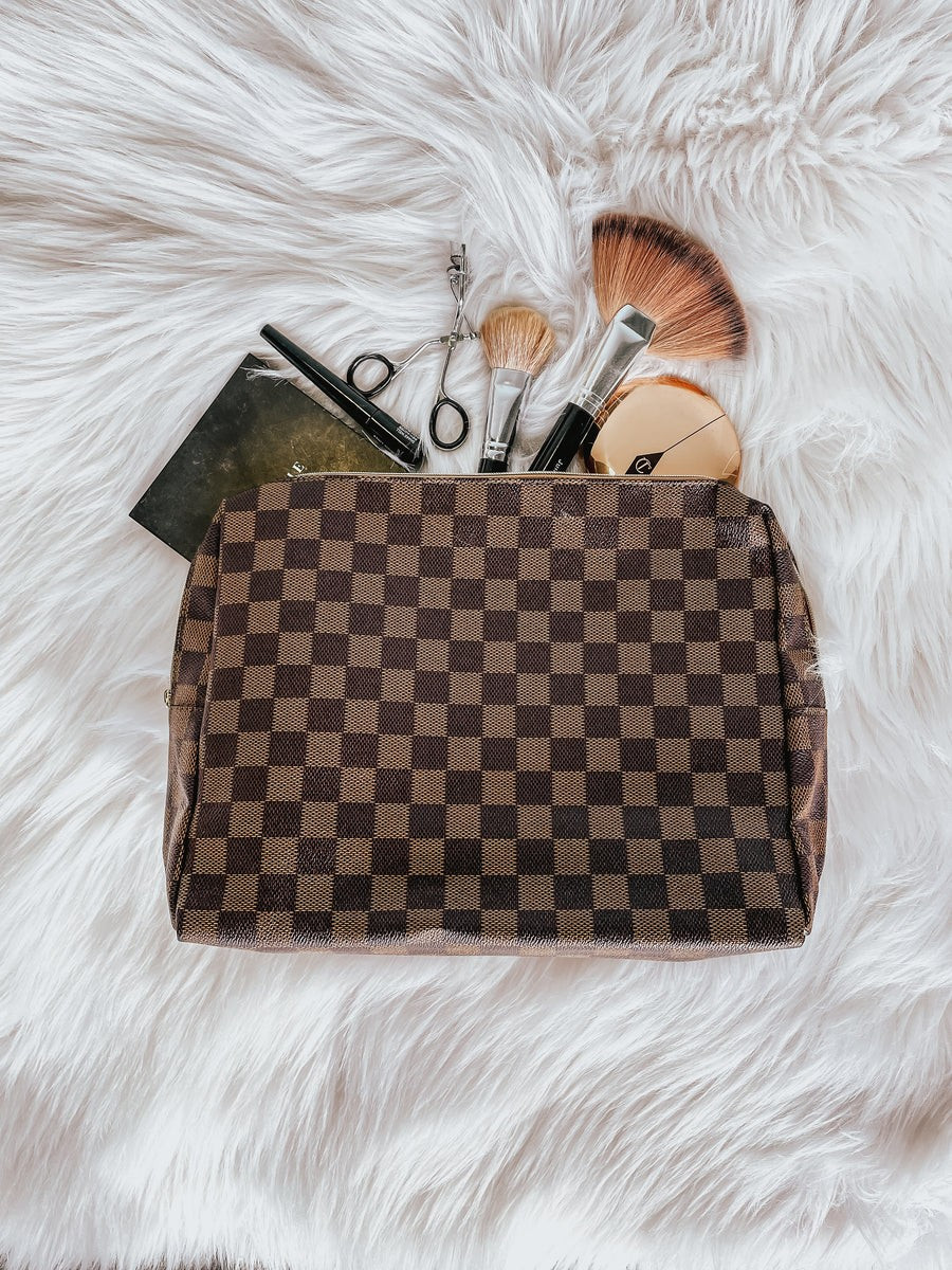 Chic Favor Brown Make Up Bag | Apricot Lane Boutique