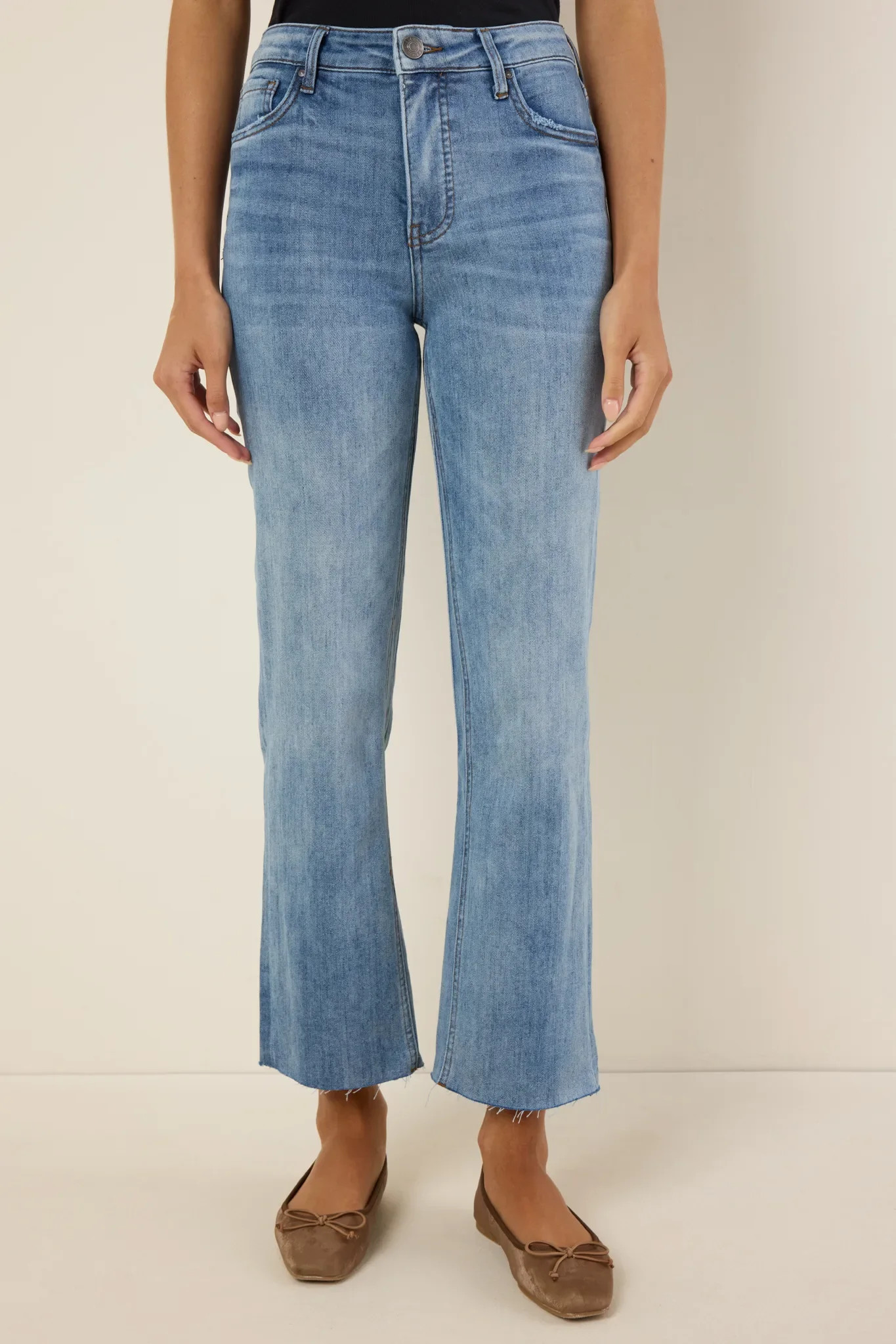 Kelsey Jeans- Medium Wash by KUT from the Kloth | Avara
